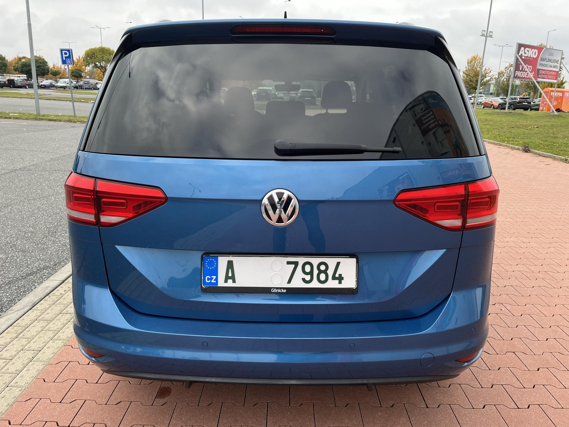 Volkswagen Touran, 1.6 TDi 85 kW Full Led 7 Míst - fotka 4