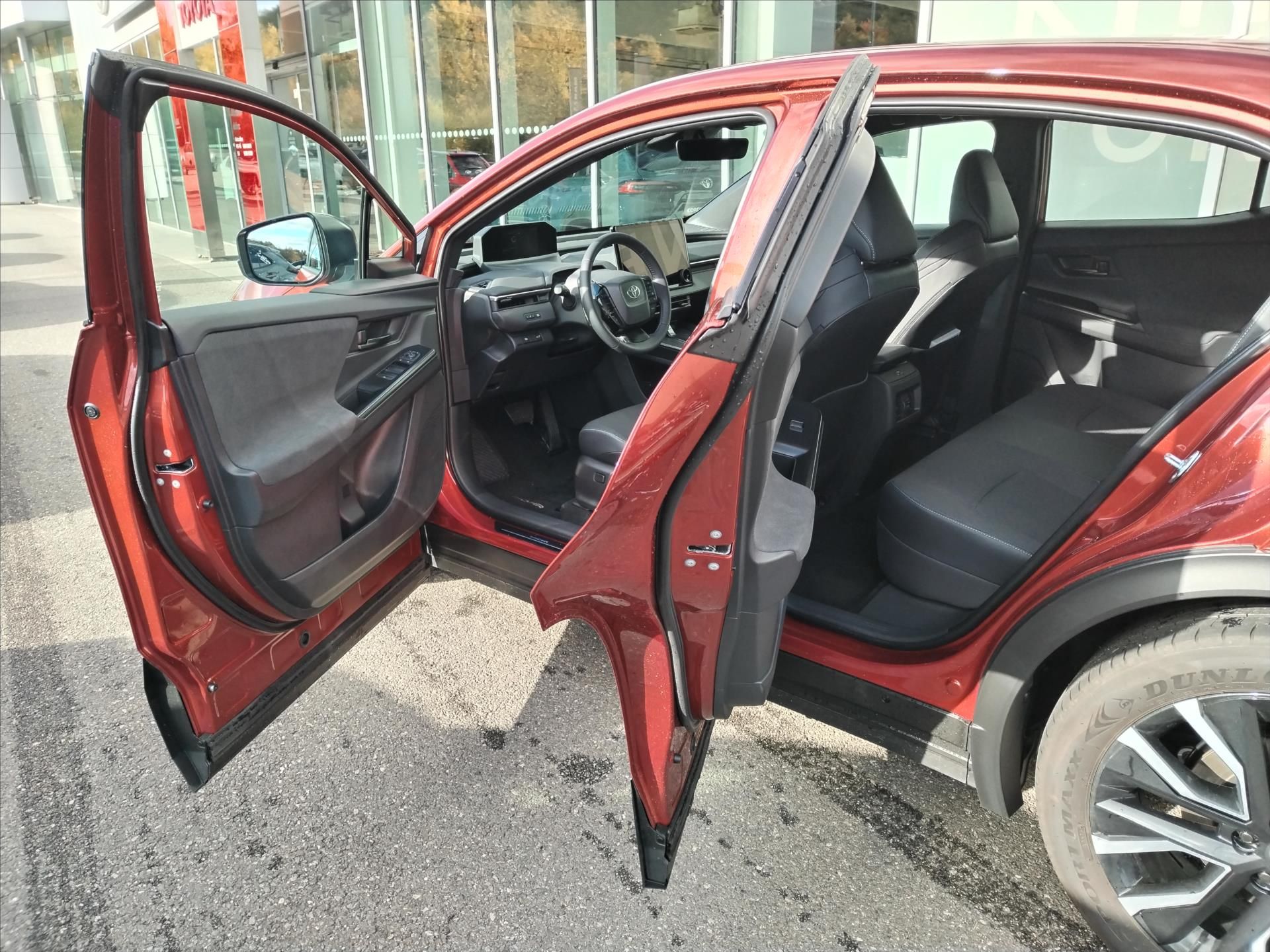 Toyota C-HR, BEV 77 kWh  STYLE DYNAMIC - fotka 4