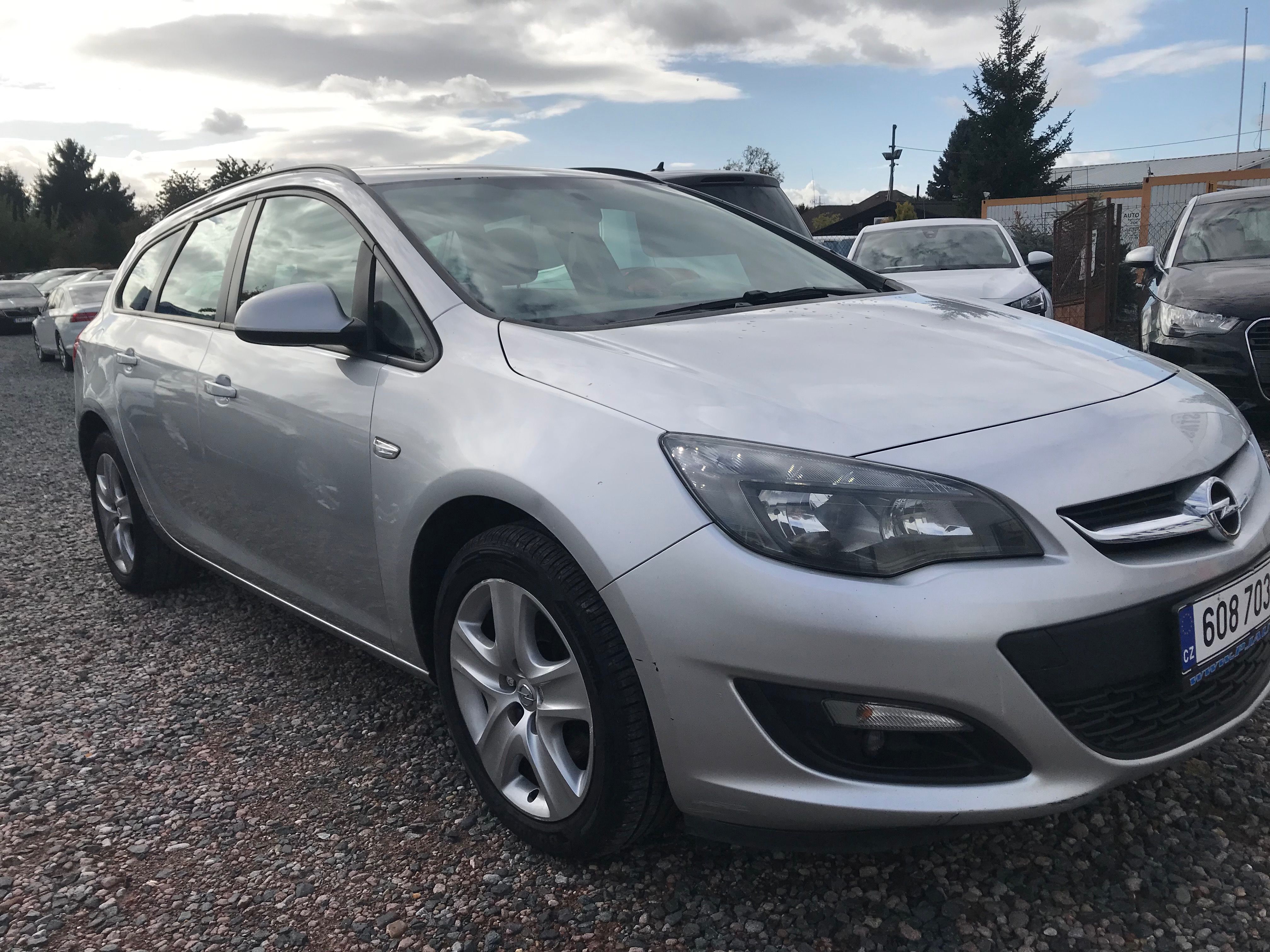 Opel Astra, 1.7 CDTI 96 KW,SPORTS TOURER - fotka 3