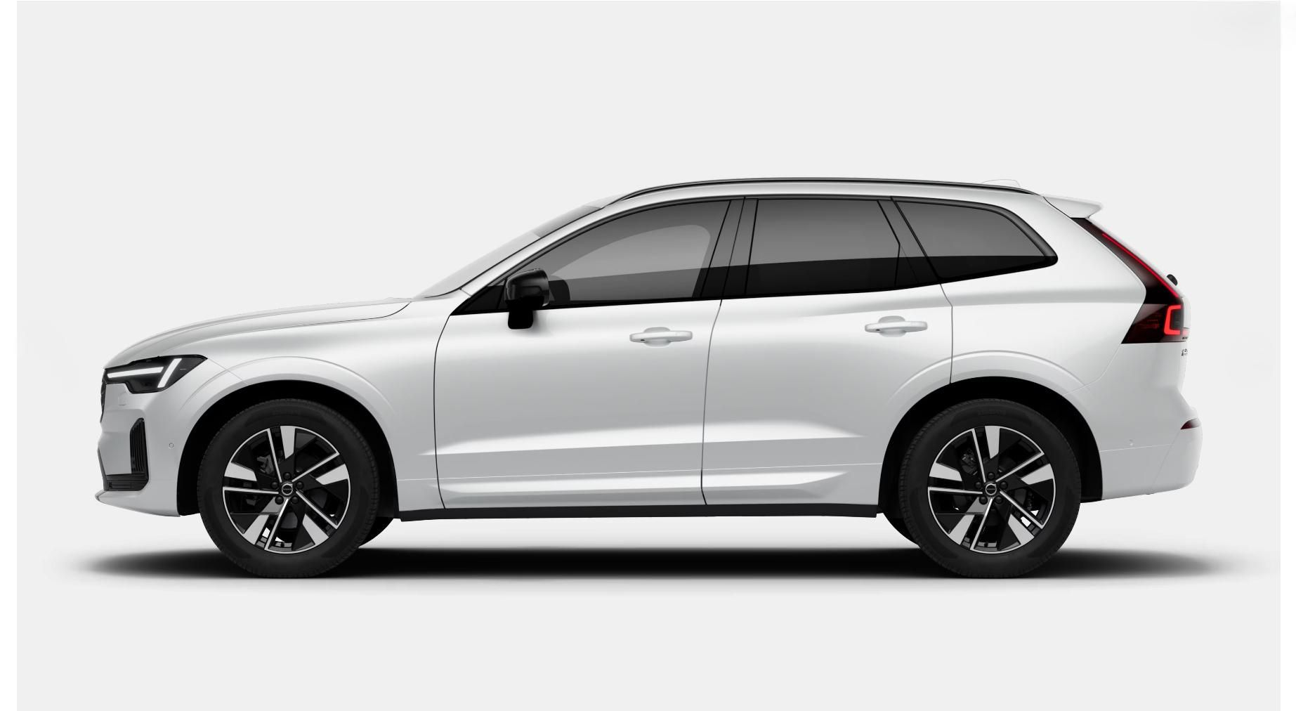 Volvo XC60, B5 AWD PLUS DARK AUT - fotka 2