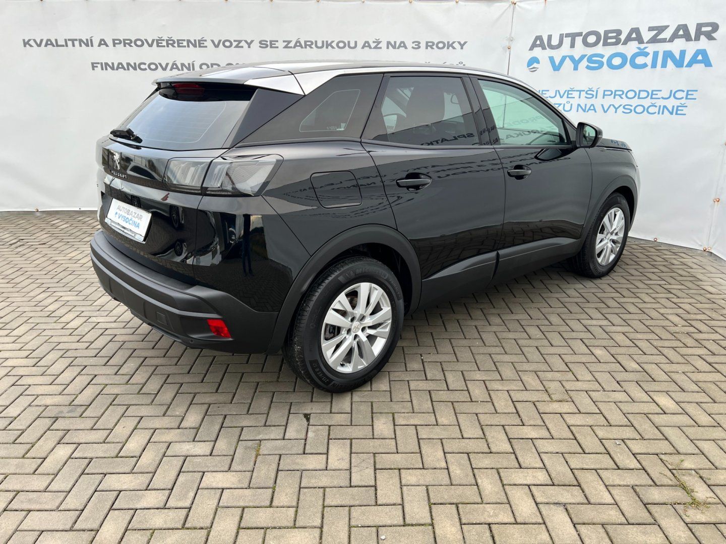 Peugeot 3008, 1.2PT 96kW! Navi! Full LED! - fotka 4