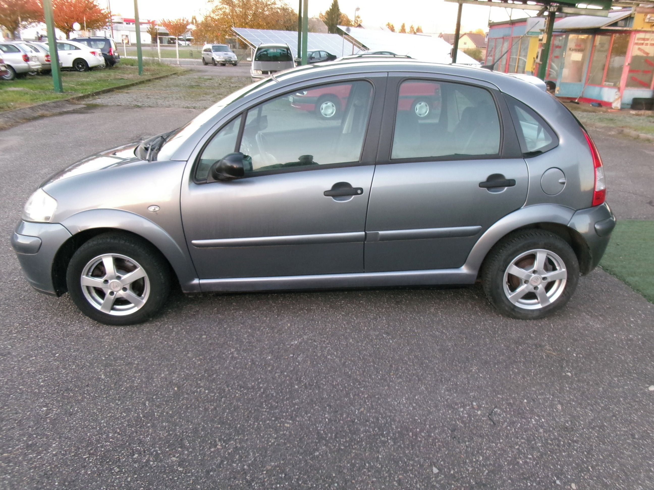 Citroën C3, 1.4i klima - fotka 4