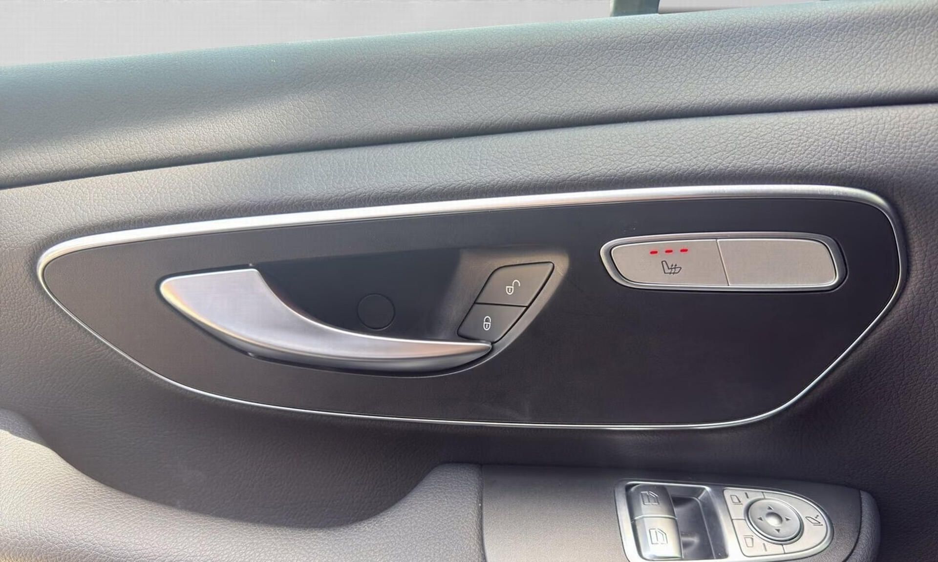 Mercedes-Benz Třídy V, 220d 4M K Style 360 Distr Mult - fotka 4
