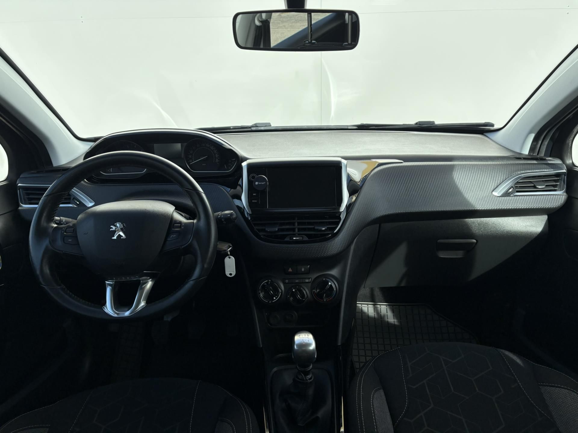Peugeot 2008, 1.2 PureTech 110k ACTIVE - fotka 5