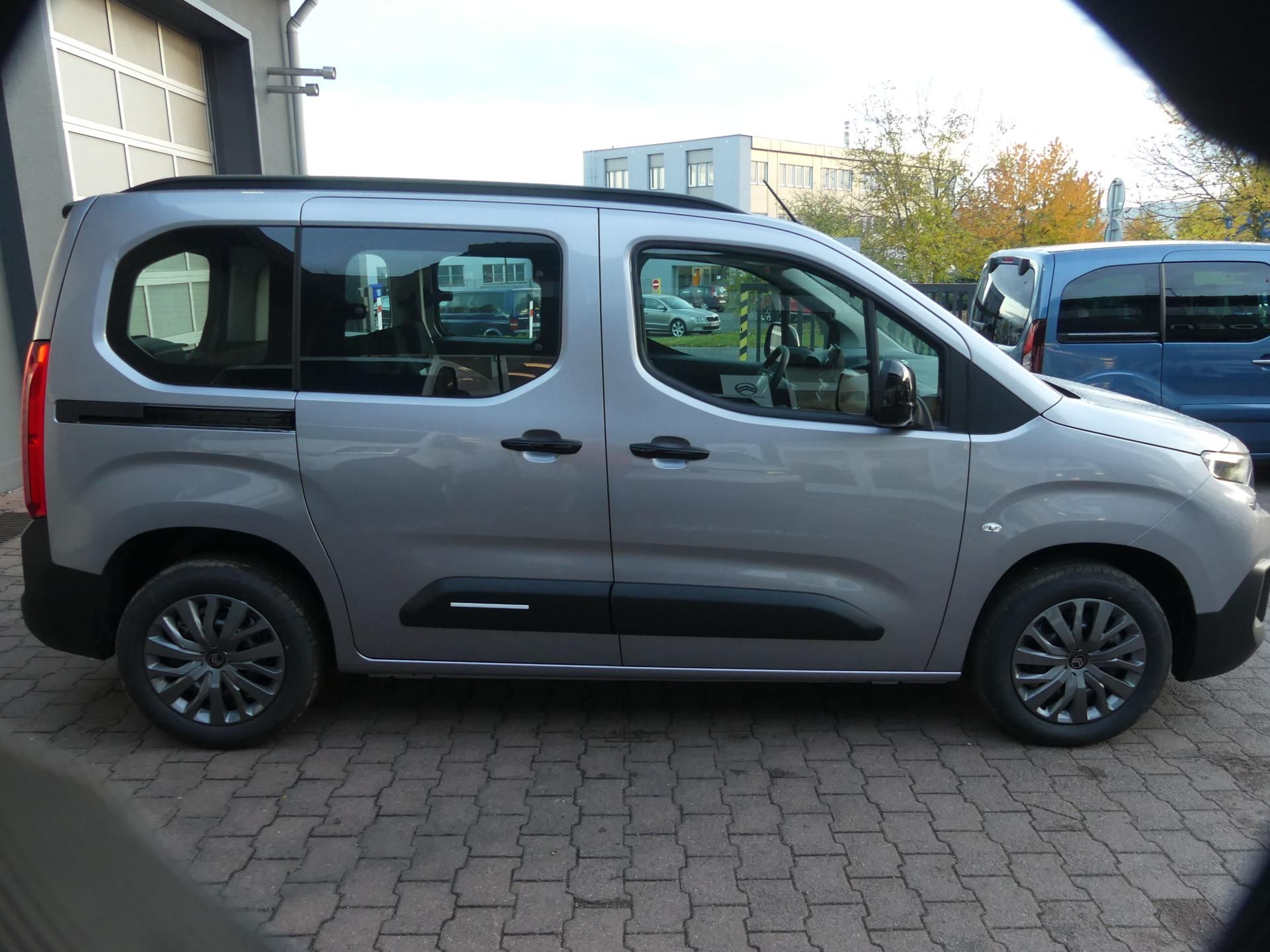 Citroën Berlingo, PLUS Petrol 110k Manual - fotka 4
