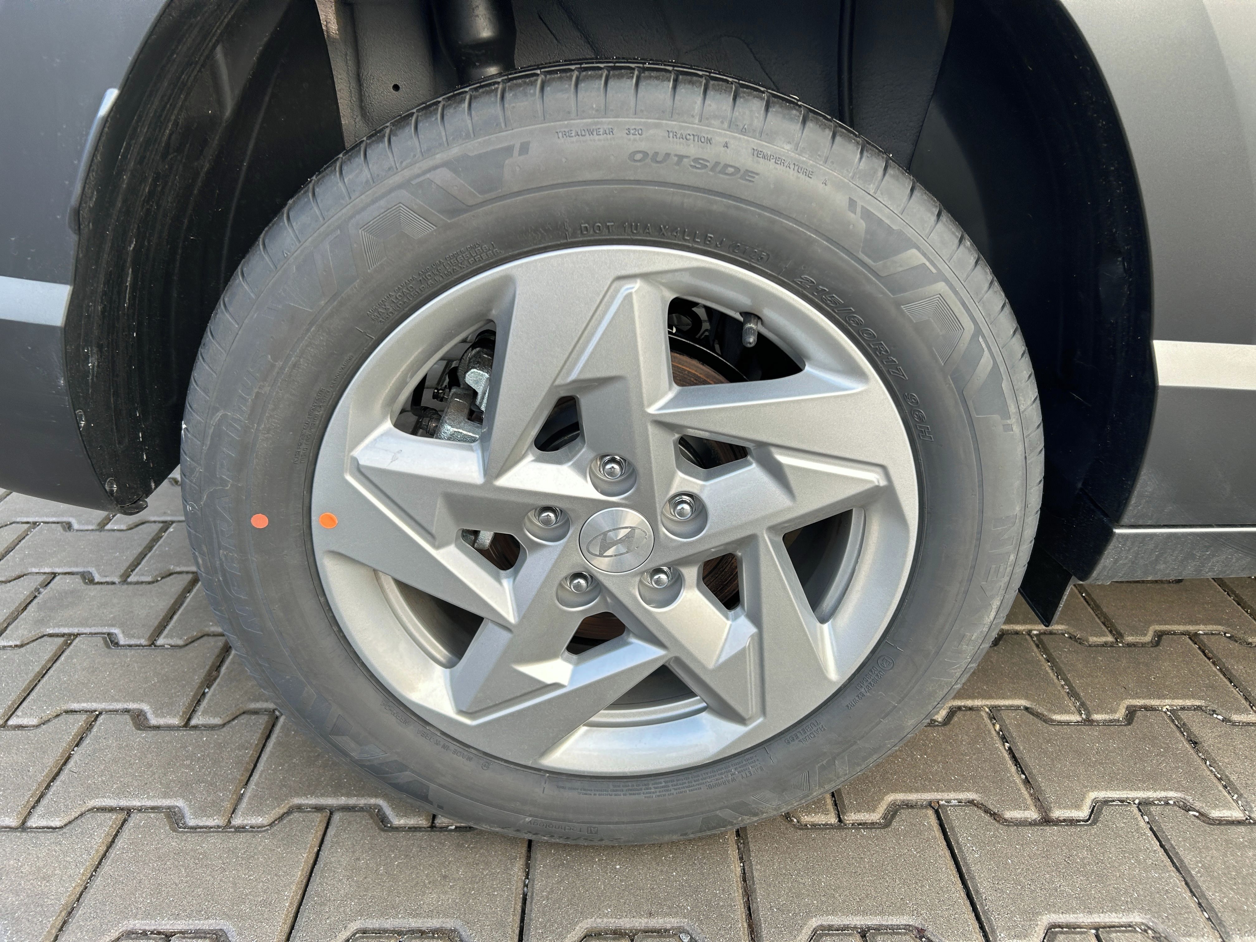 Hyundai Kona, 27 1,6 T-GDI DCT HP SMART TECH - fotka 4