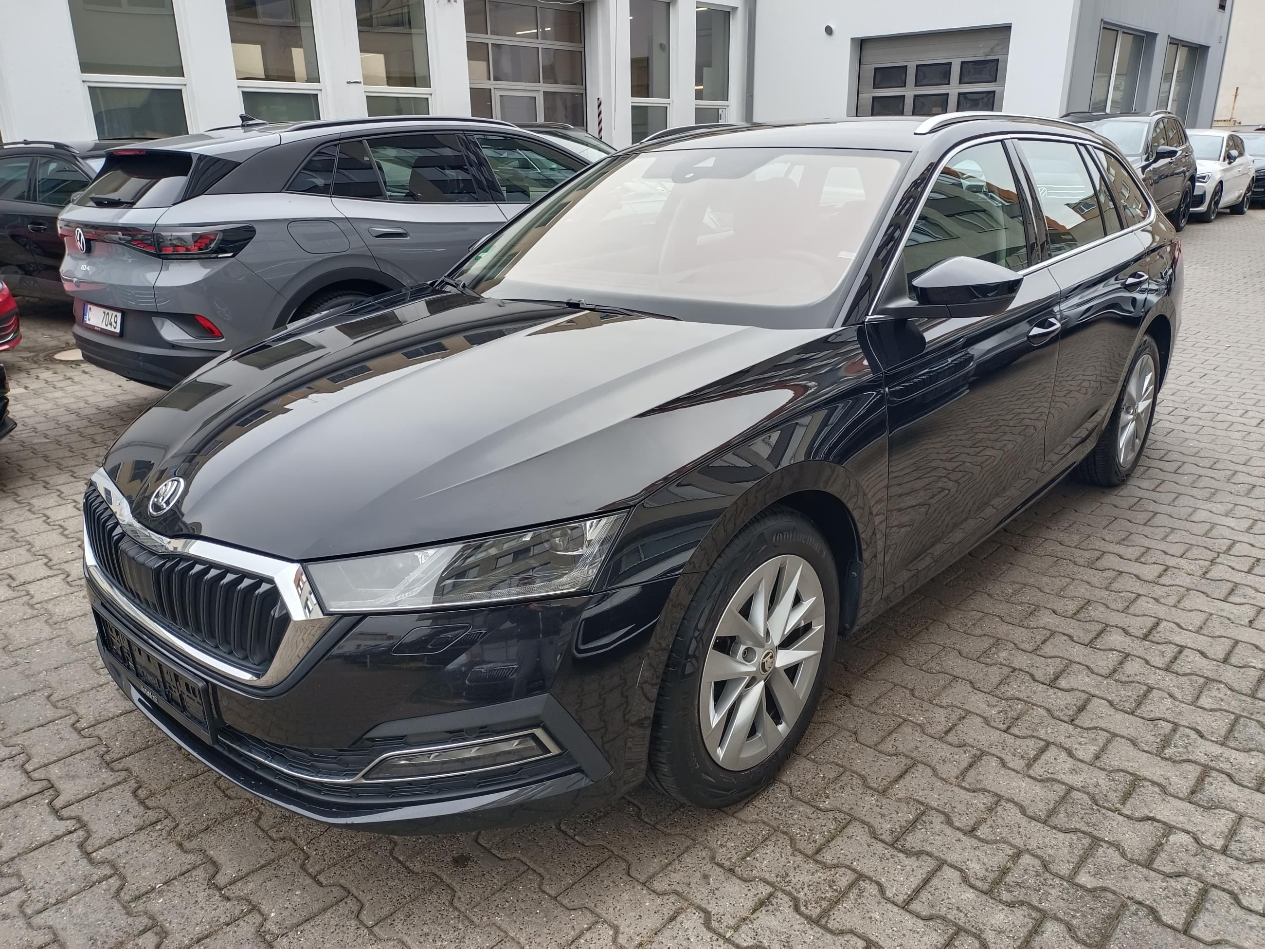 Škoda Octavia, 2.0 TDI 110kW DSG Style - fotka 3