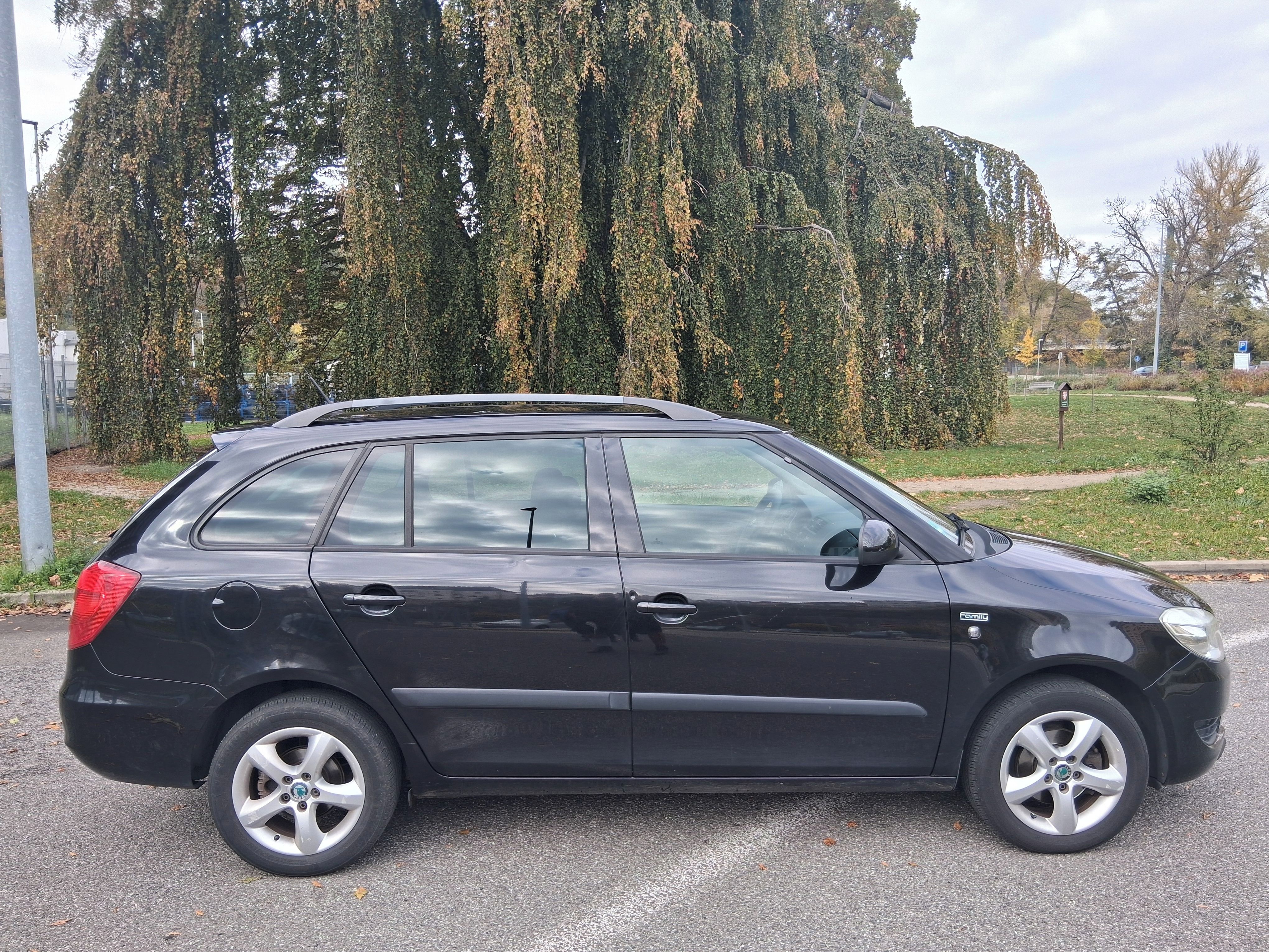 Škoda Fabia, 1.2 TSI ,DIGIKLIMA,ALU,ABS,CD - fotka 4