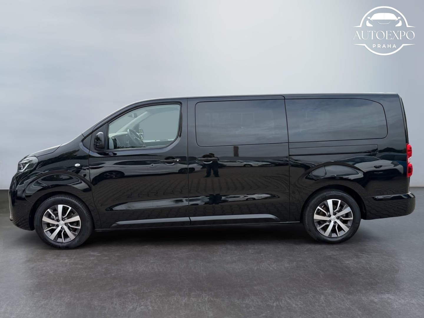 Toyota Proace Verso, 2.0 D-4D L2 Team D*LED*CARPLAY - fotka 5