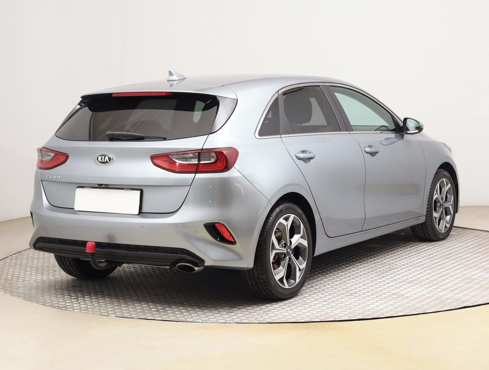 Kia Cee´d, 1.4 T-GDI, Top, Serv.kniha - fotka 5