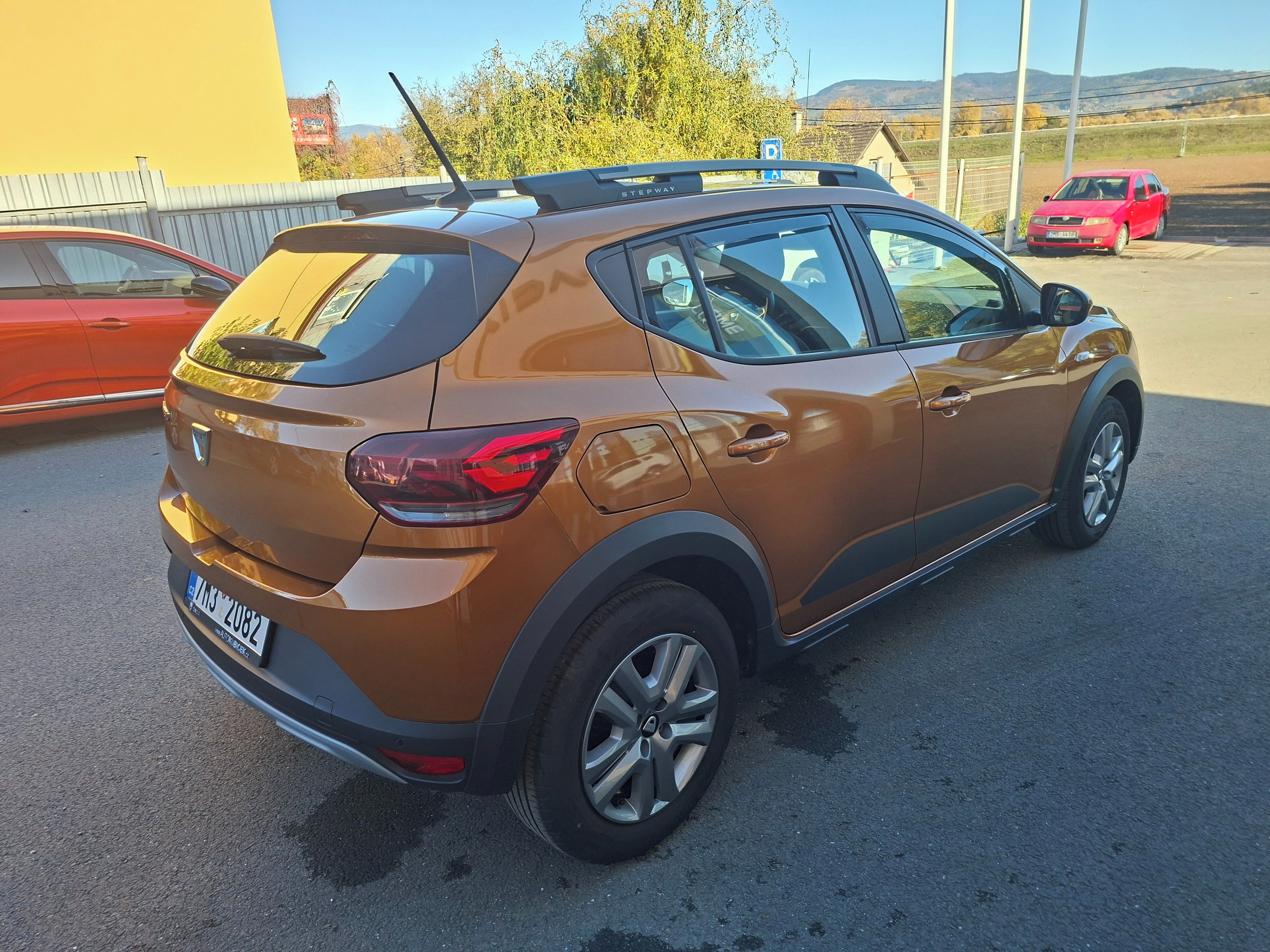 Dacia Sandero, Stepway Comfort TCe 90 - fotka 4