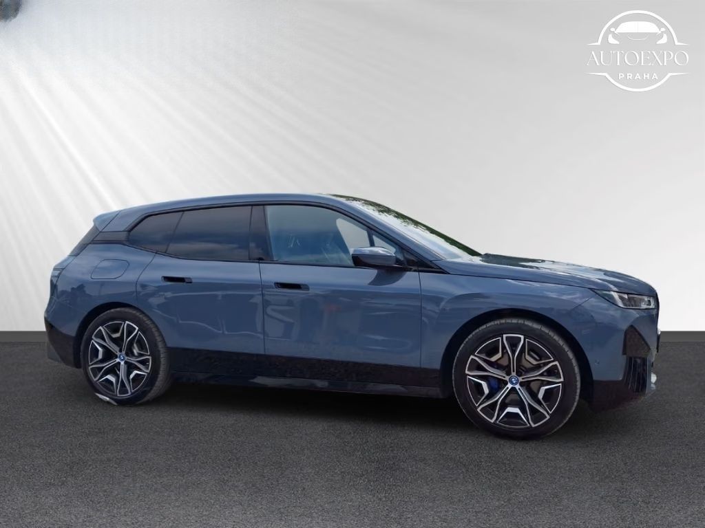 BMW iX, xDrive50 Sportpaket * - fotka 6