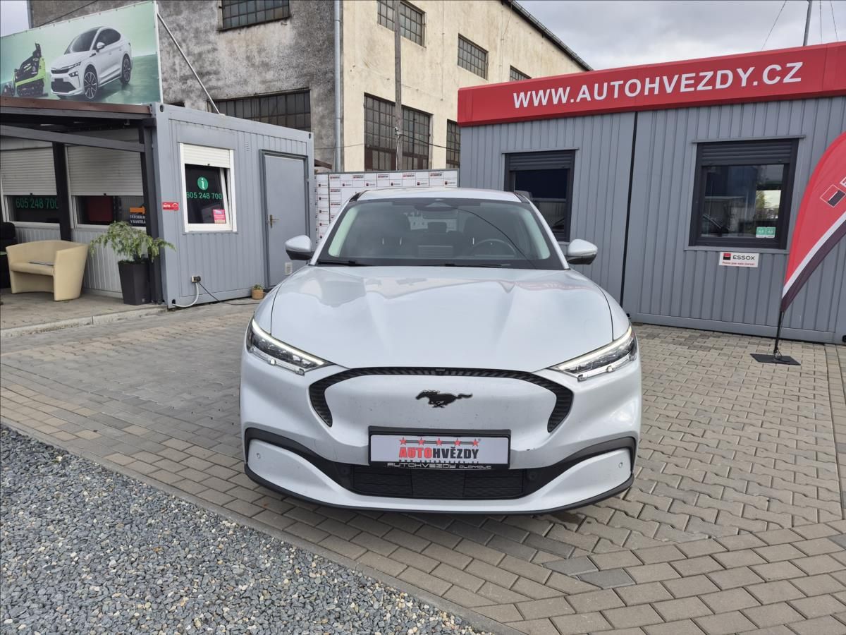 Ford Mustang, Mach E RWD SOH 91,5% - fotka 4