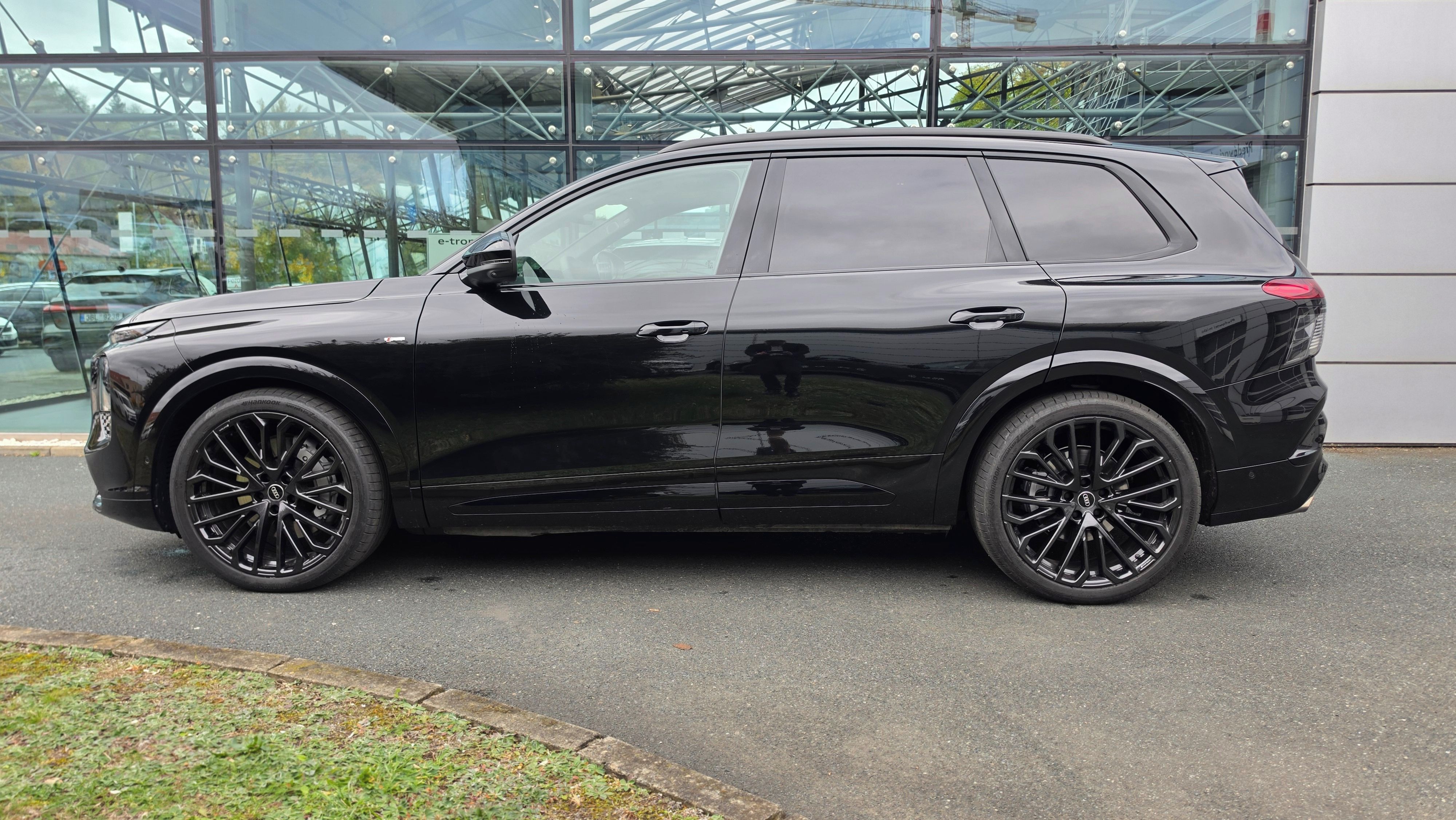 Audi Q7, 3.0TDI*220kW*S-line*7 MÍST - fotka 4
