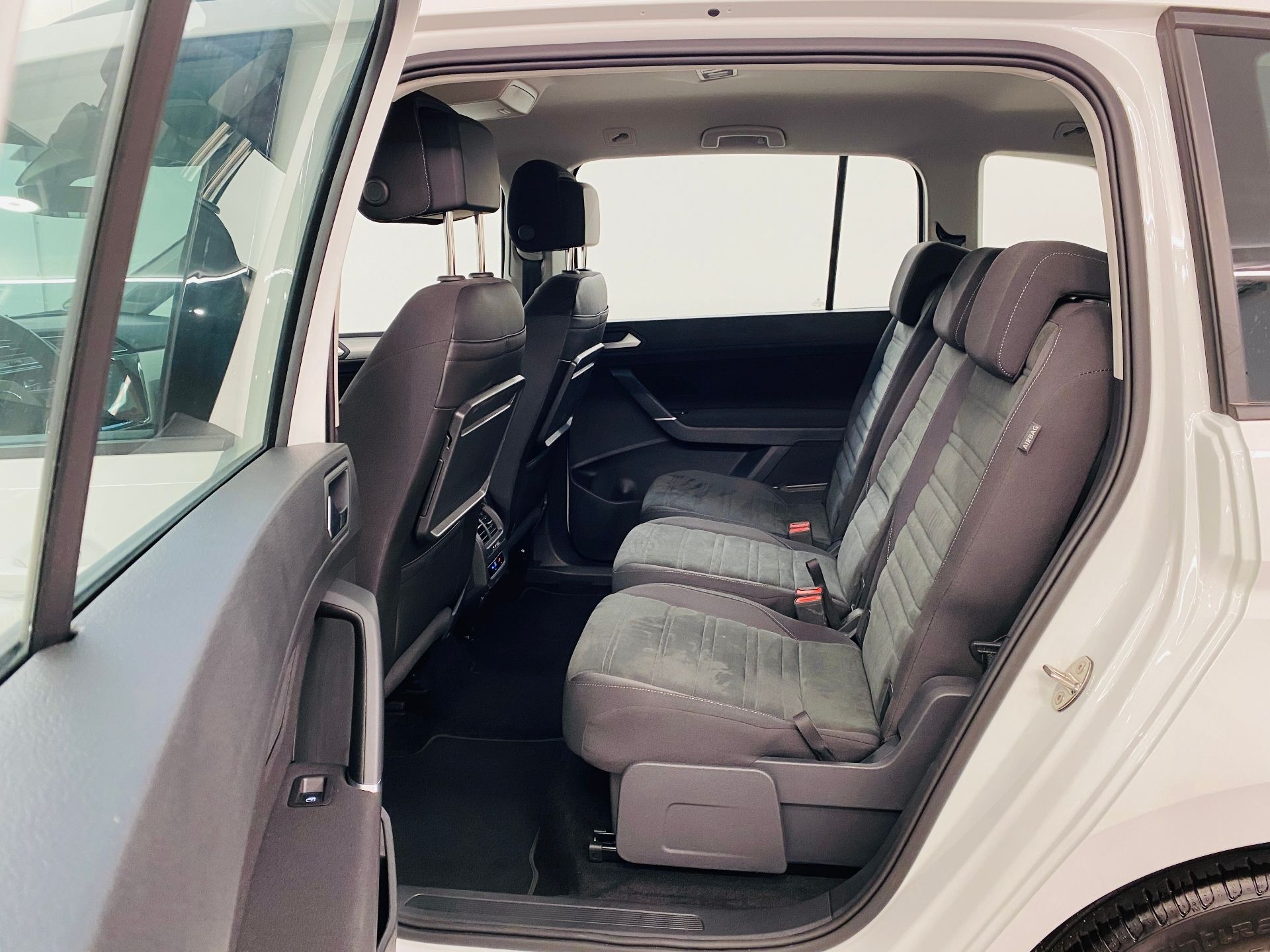Volkswagen Touran, 2.0 TDI DSG 110kW - fotka 6
