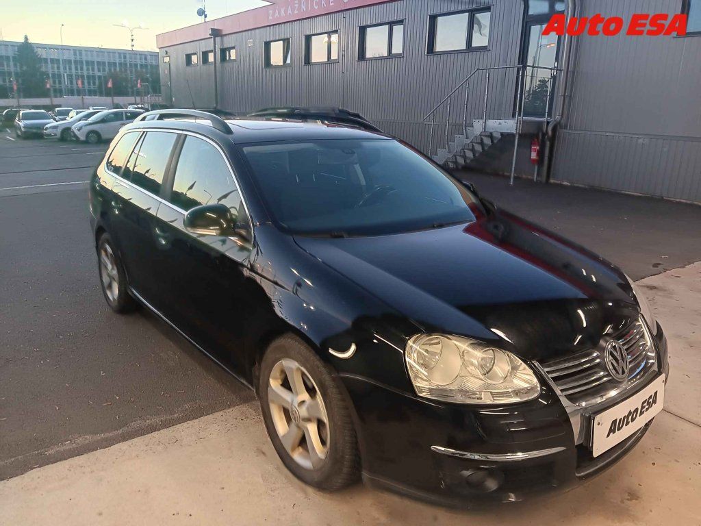 Volkswagen Golf, 1.4TSi,1.maj,AC,xenon