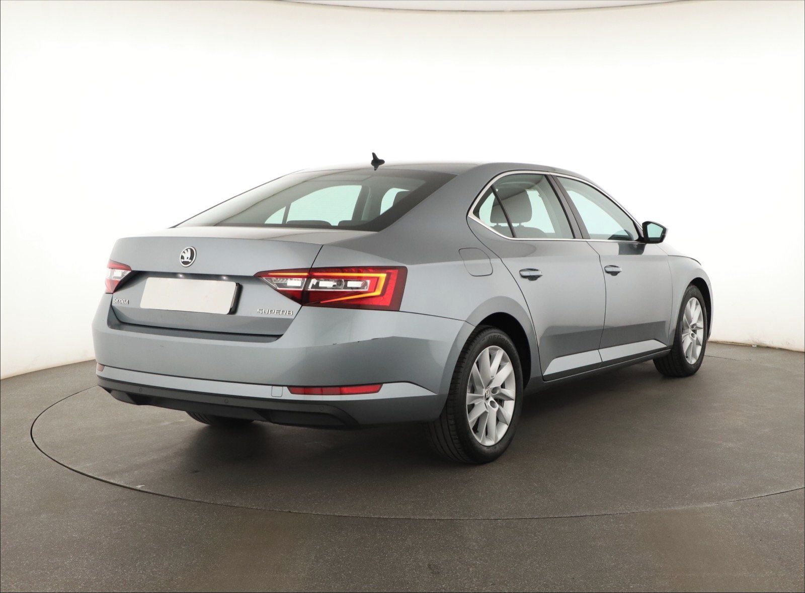 Škoda Superb, 2.0 TDI, Ambition, Automat - fotka 5