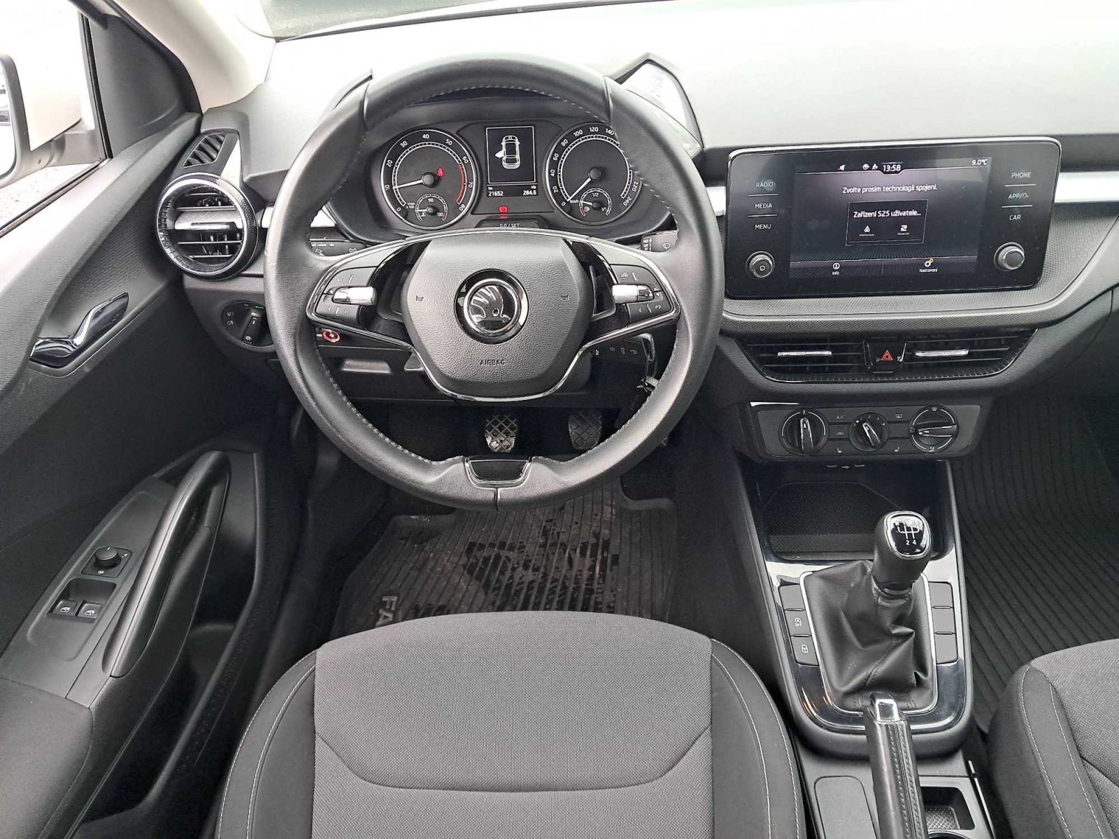 Škoda Fabia, 1.0 TSI, Ambition, Serv.kniha - fotka 3