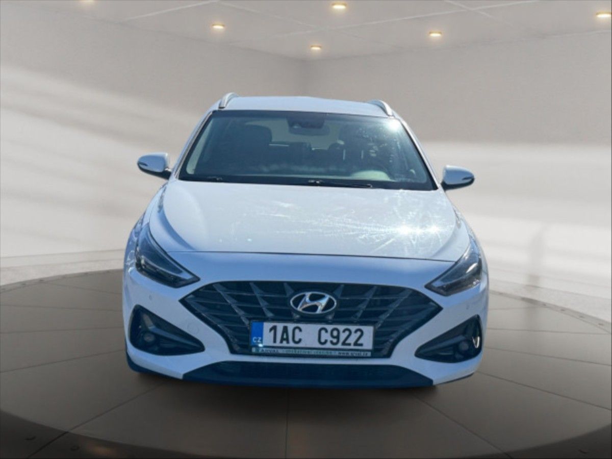 Hyundai i30, 1,5 T-GDI Smart 5d - fotka 2