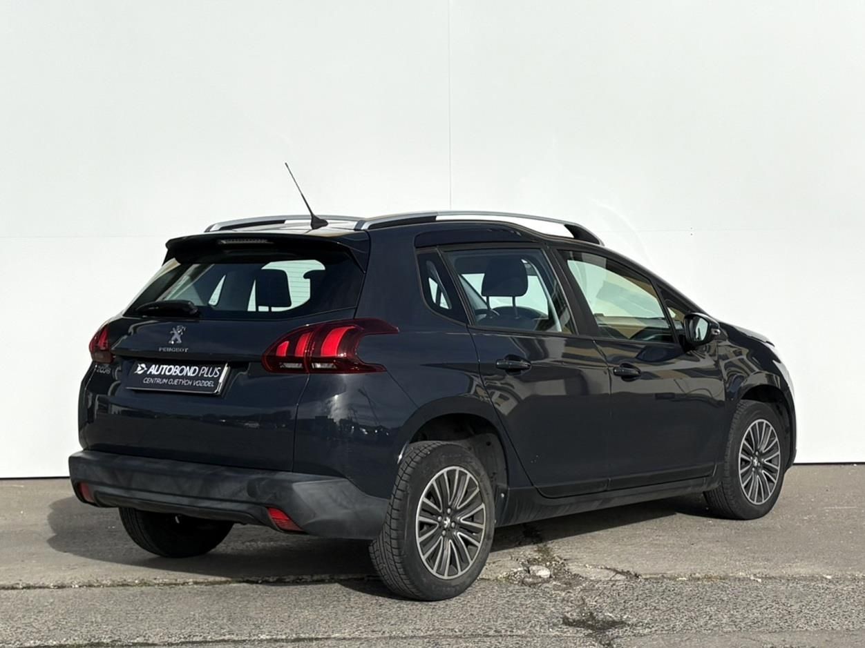 Peugeot 2008, 1.2 PureTech 110k ACTIVE - fotka 2