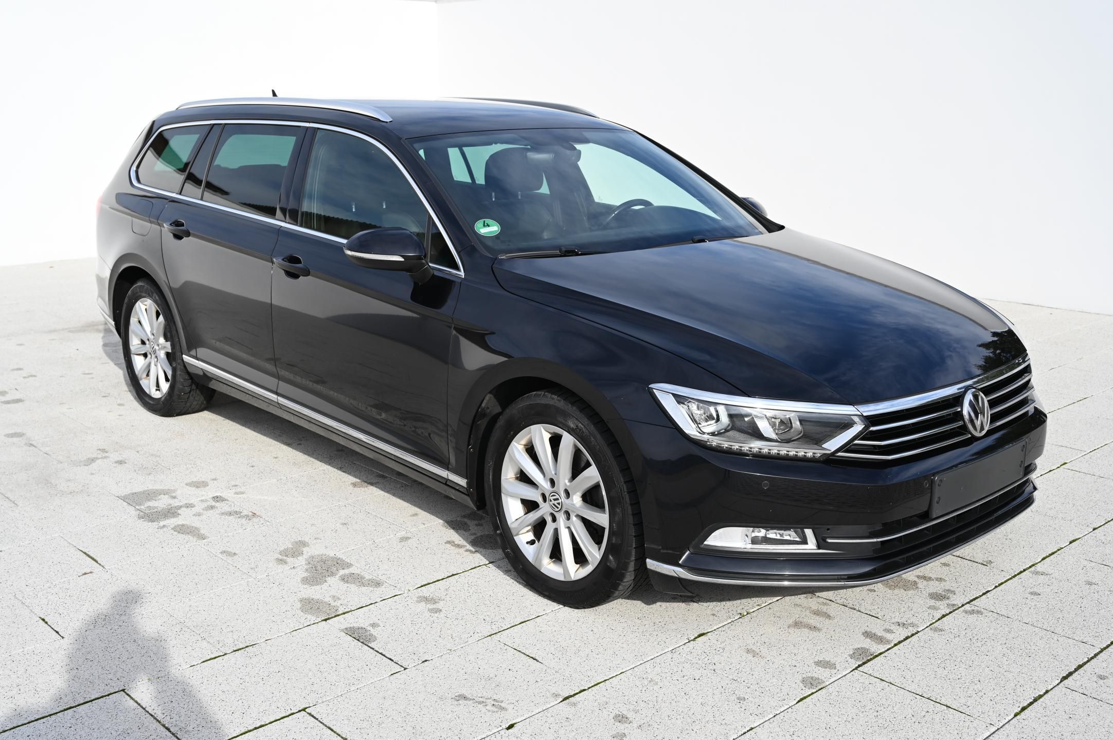 Volkswagen Passat, 2.0TDI 110KW BMT Highline 8/18 - fotka 2