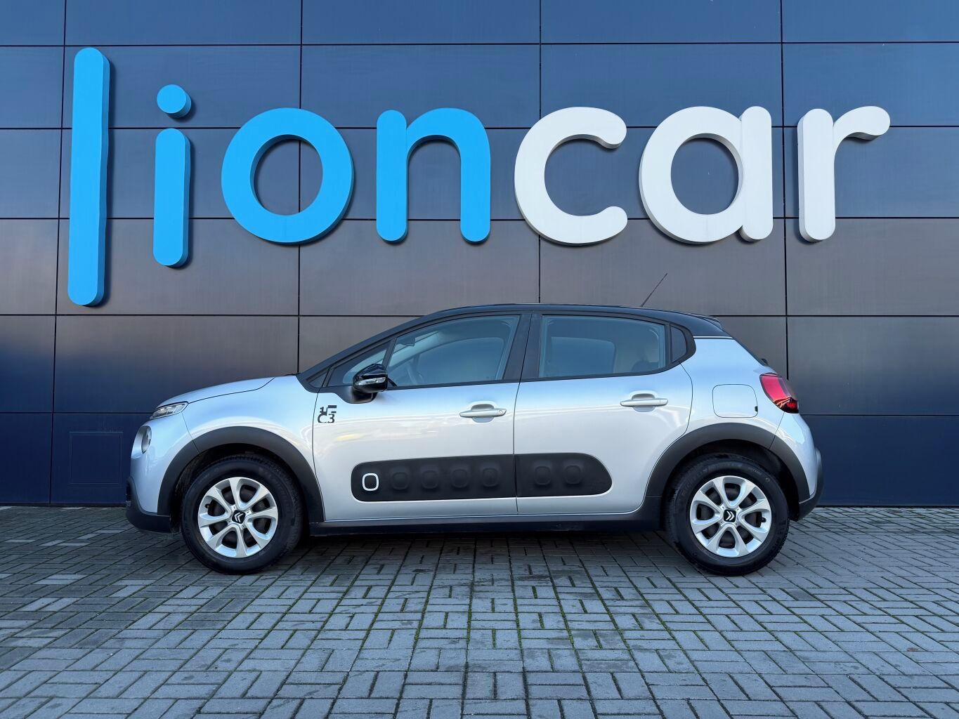 Citroën C3, Graphic, 82 koní, CarPlay - fotka 4