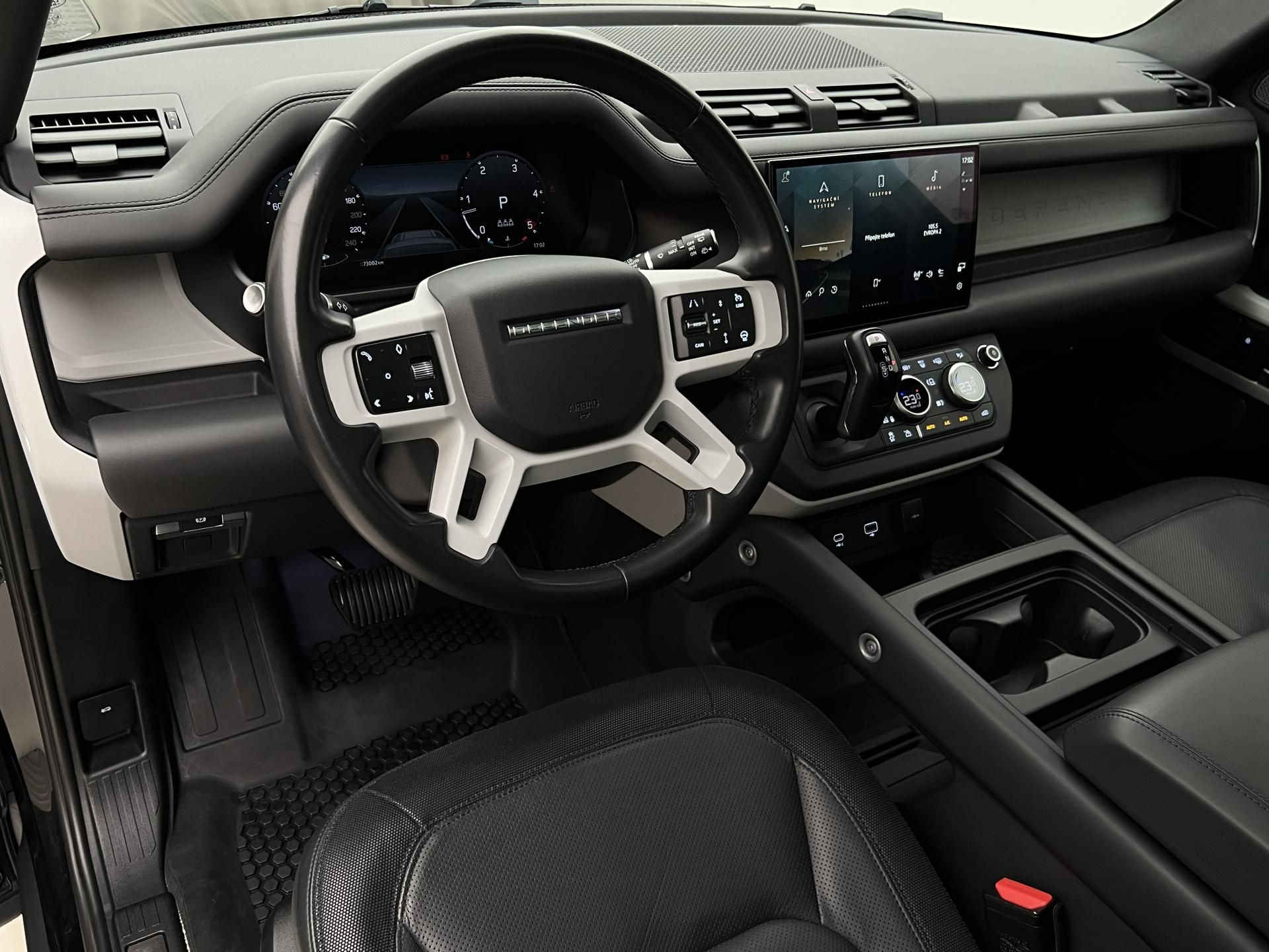 Land Rover Defender, 110 D250 X-DYNAMIC HSE 1. maj - fotka 4