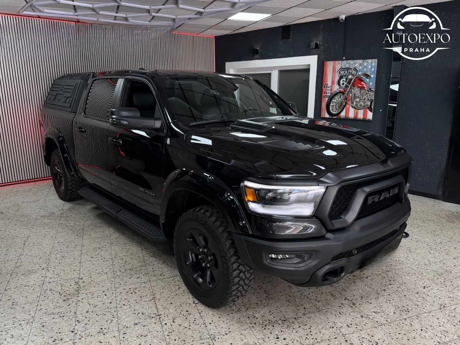 Dodge Ram 1500, 5.7 HEMI 4X4 Rebel * - fotka 3