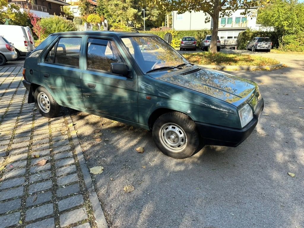Škoda Favorit, 135