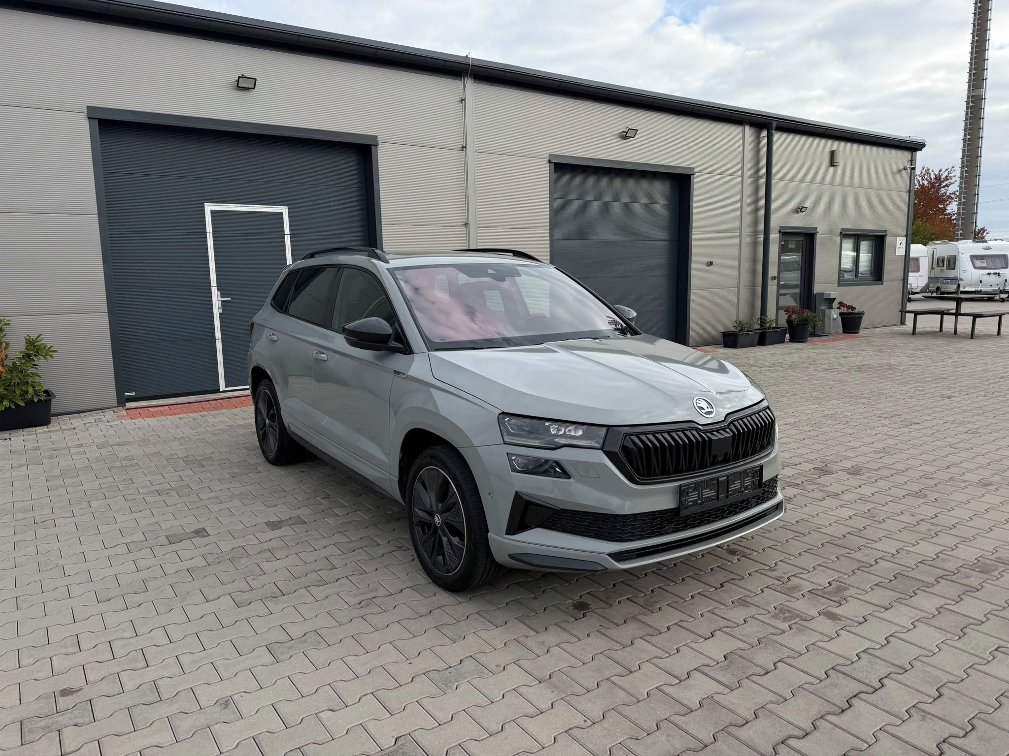 Škoda Karoq, sportline,1.5tsi,webasto,tažné - fotka 3