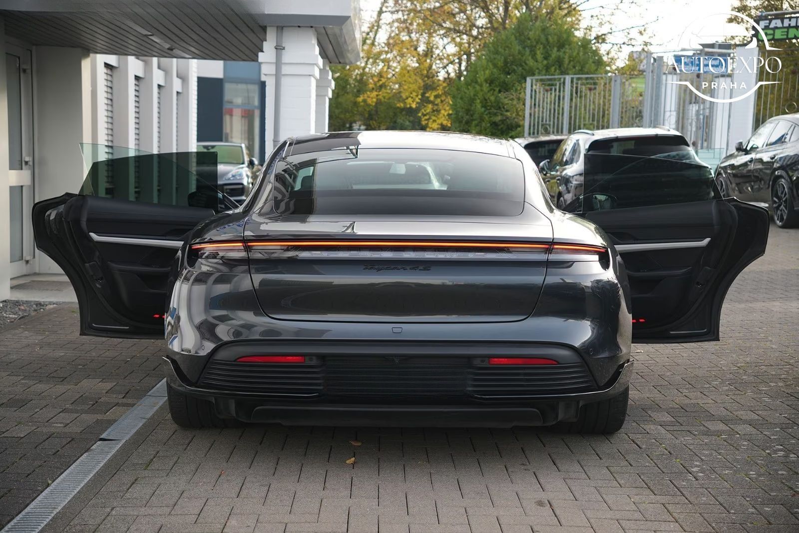 Porsche Taycan, 4S SPORTDESIGN-BURMESTER* - fotka 4