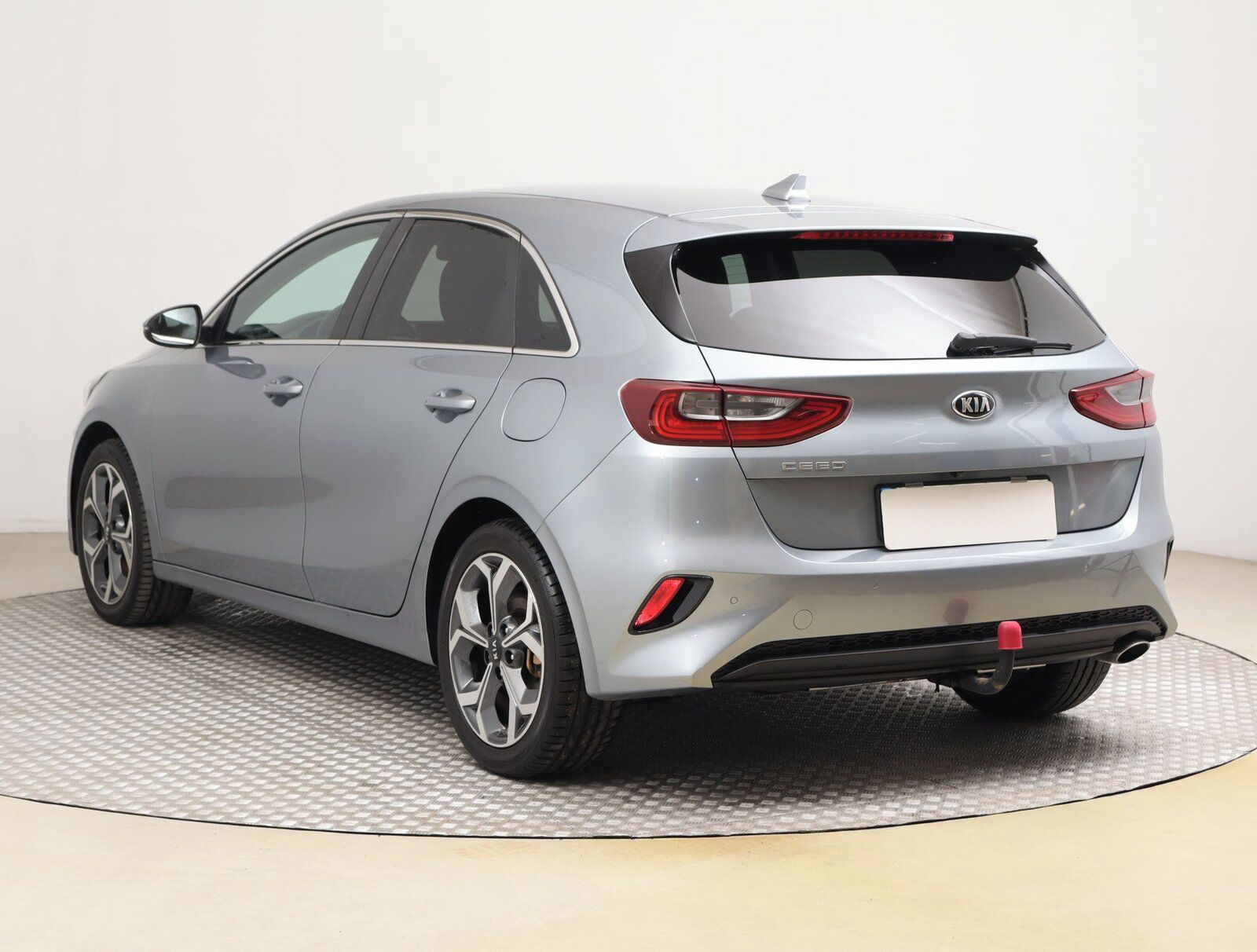 Kia Cee´d, 1.4 T-GDI, Top, Serv.kniha - fotka 4