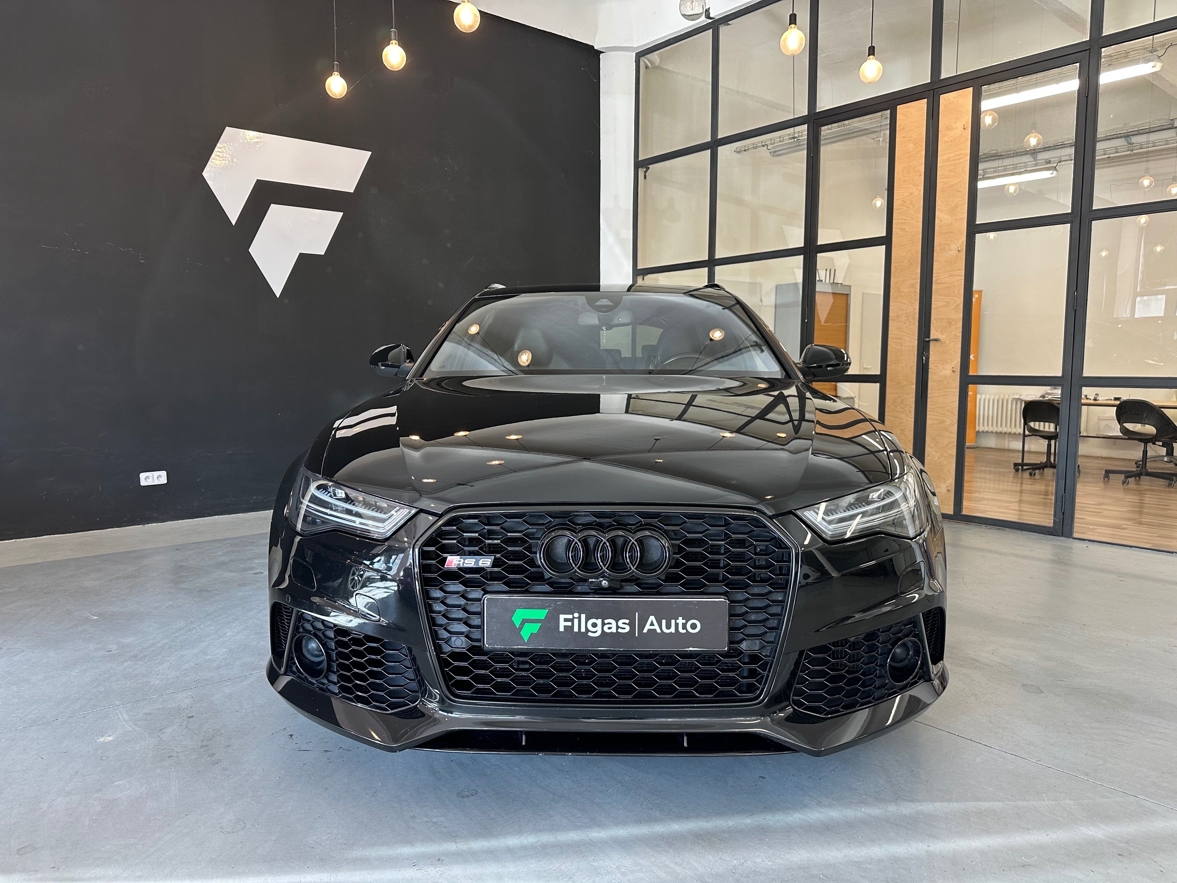 Audi RS6, AVANT C7 4.0 V8 412KW QUATTRO - fotka 3