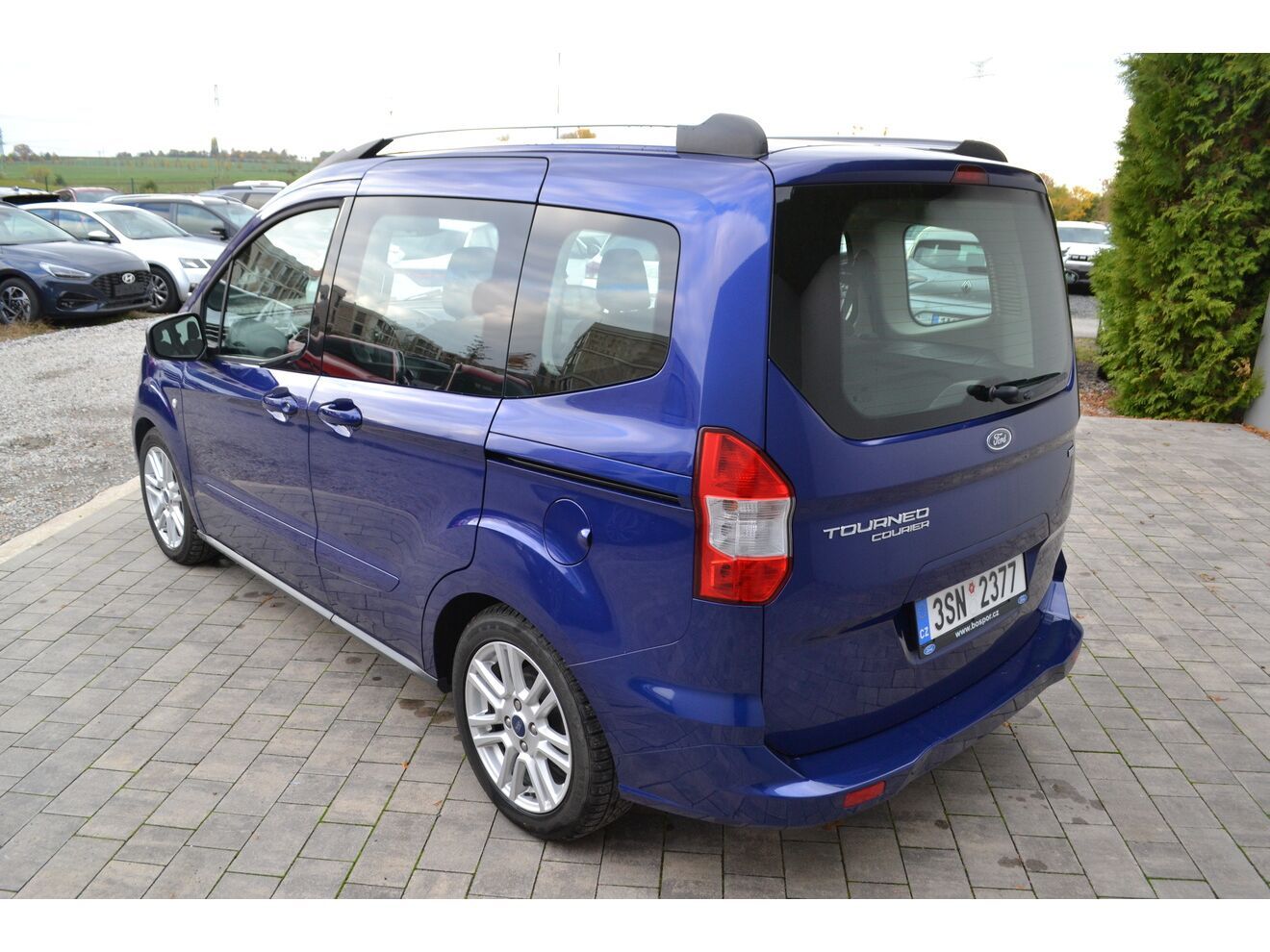 Ford Tourneo Courier, COURIER TREND 1.0 ECOBOOST 100 - fotka 3