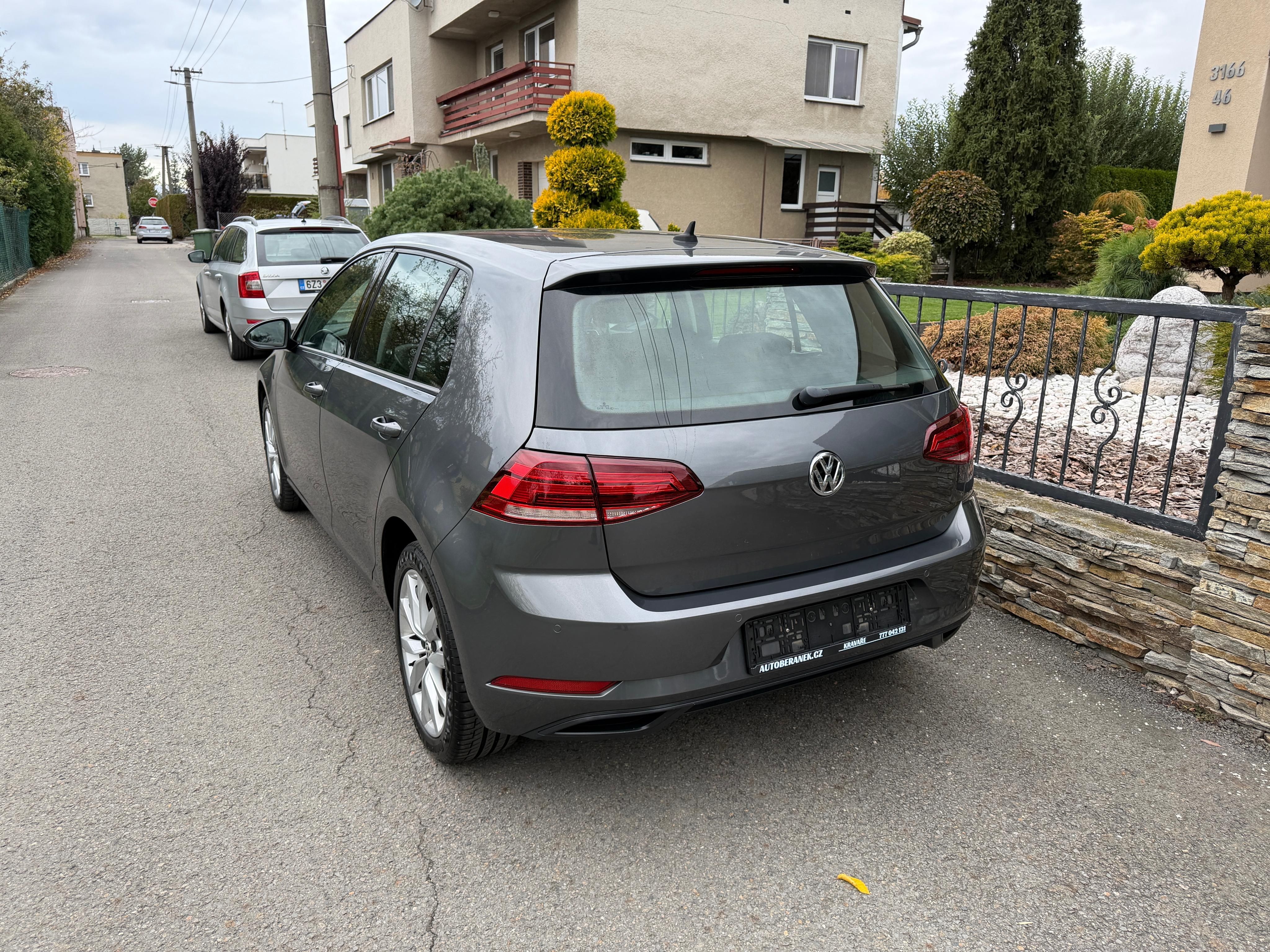 Volkswagen Golf, 1.0 TSI 81KW - fotka 2