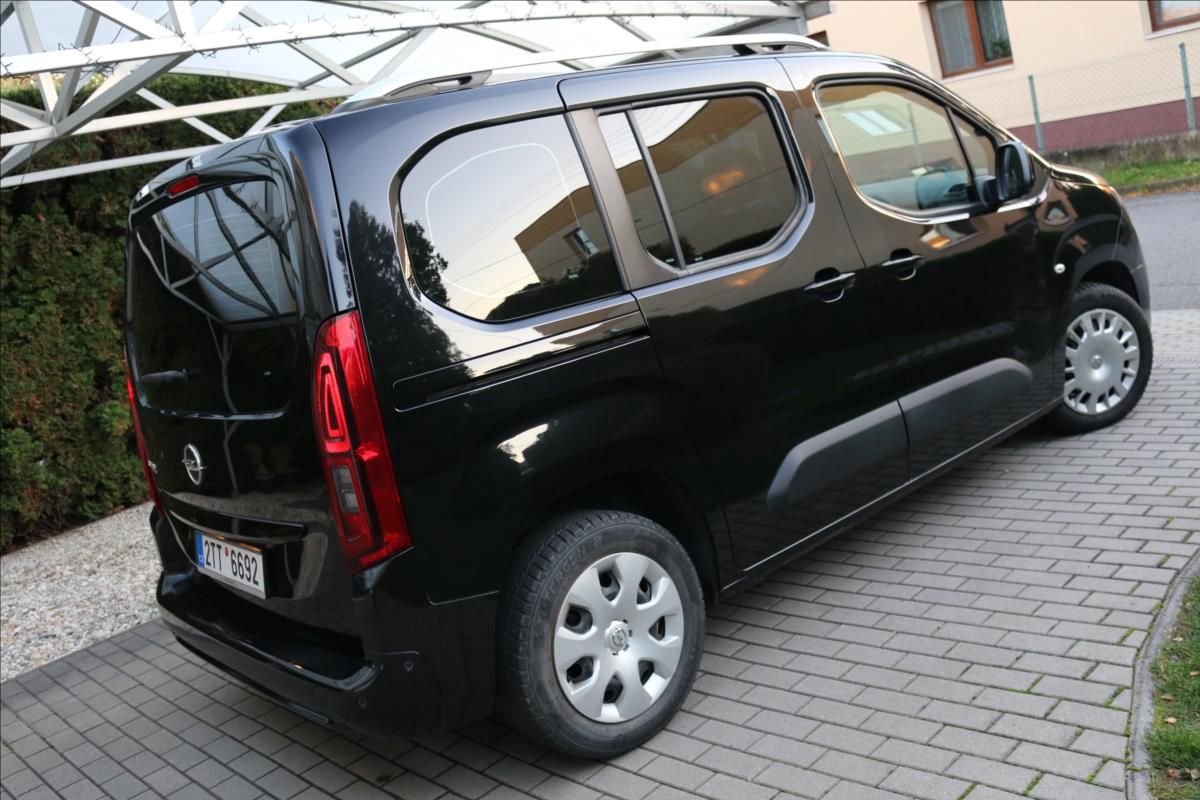 Opel Combo, 1,2 LIFE,81KW,87000 Km - fotka 5