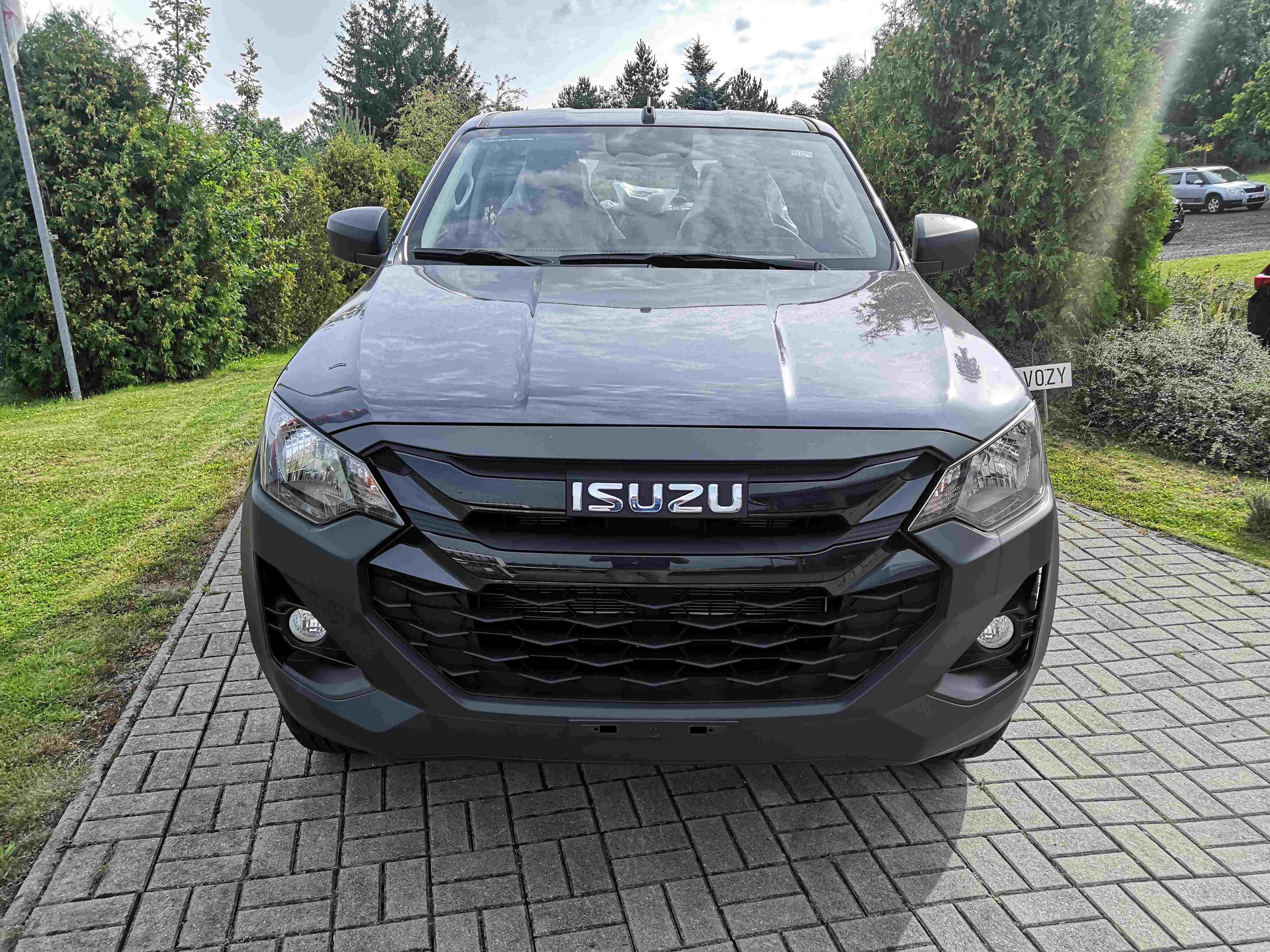 Isuzu D-Max, 1,9 Ddi Double Cab L 6AT - fotka 2