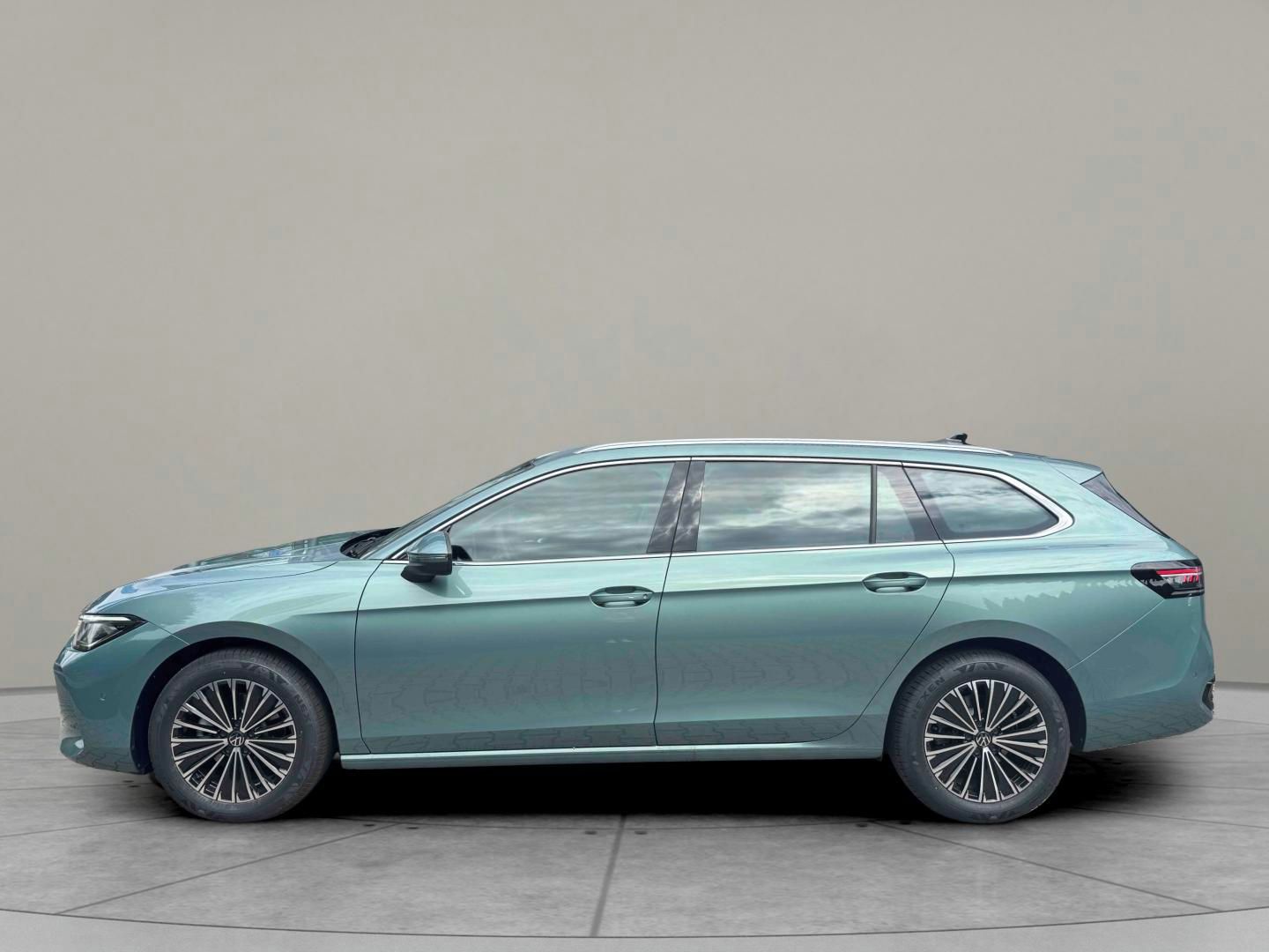 Volkswagen Passat, Elegance 2,0 TDI 110 kW - fotka 2