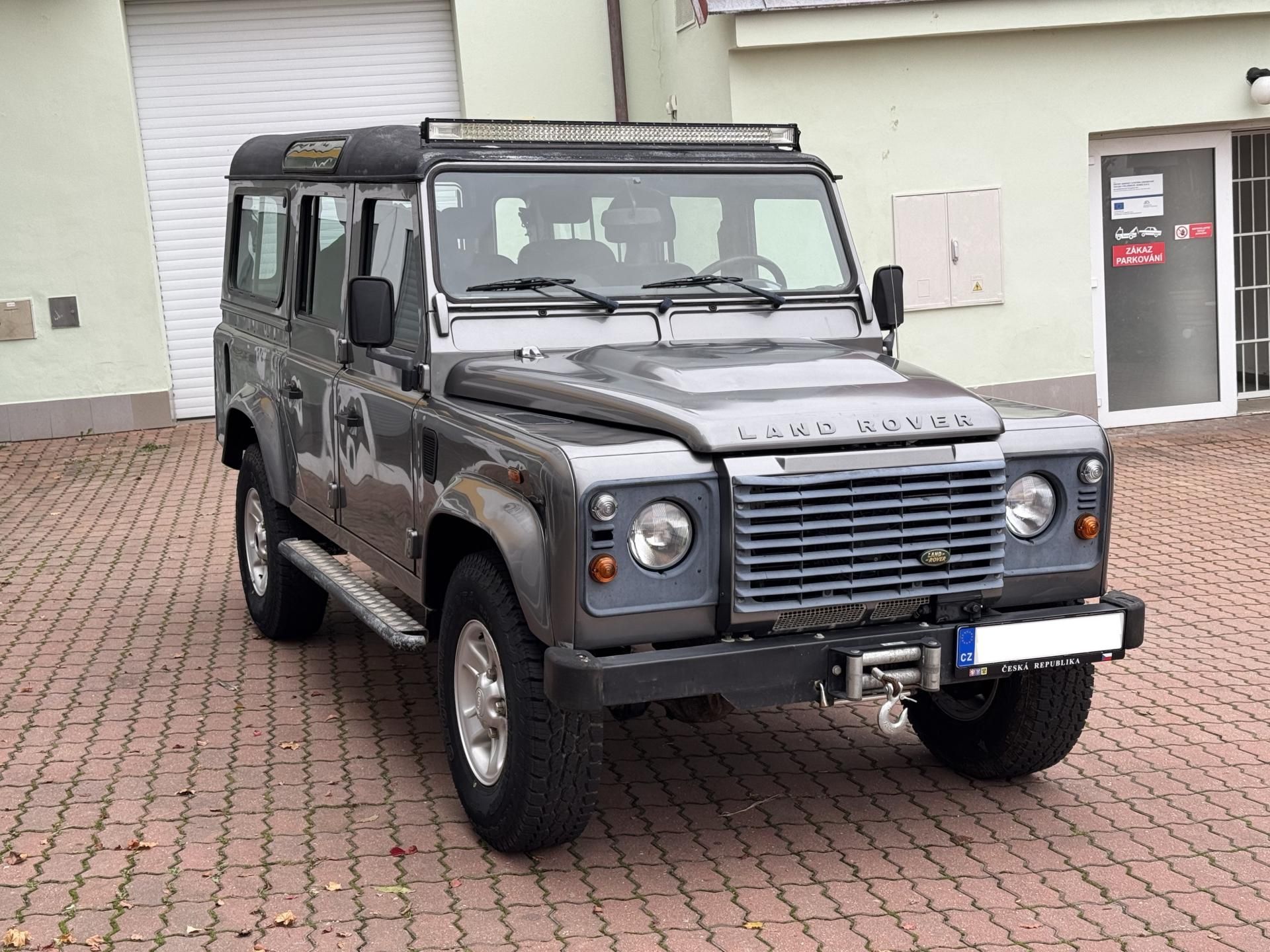 Land Rover Defender, PUMA - fotka 4