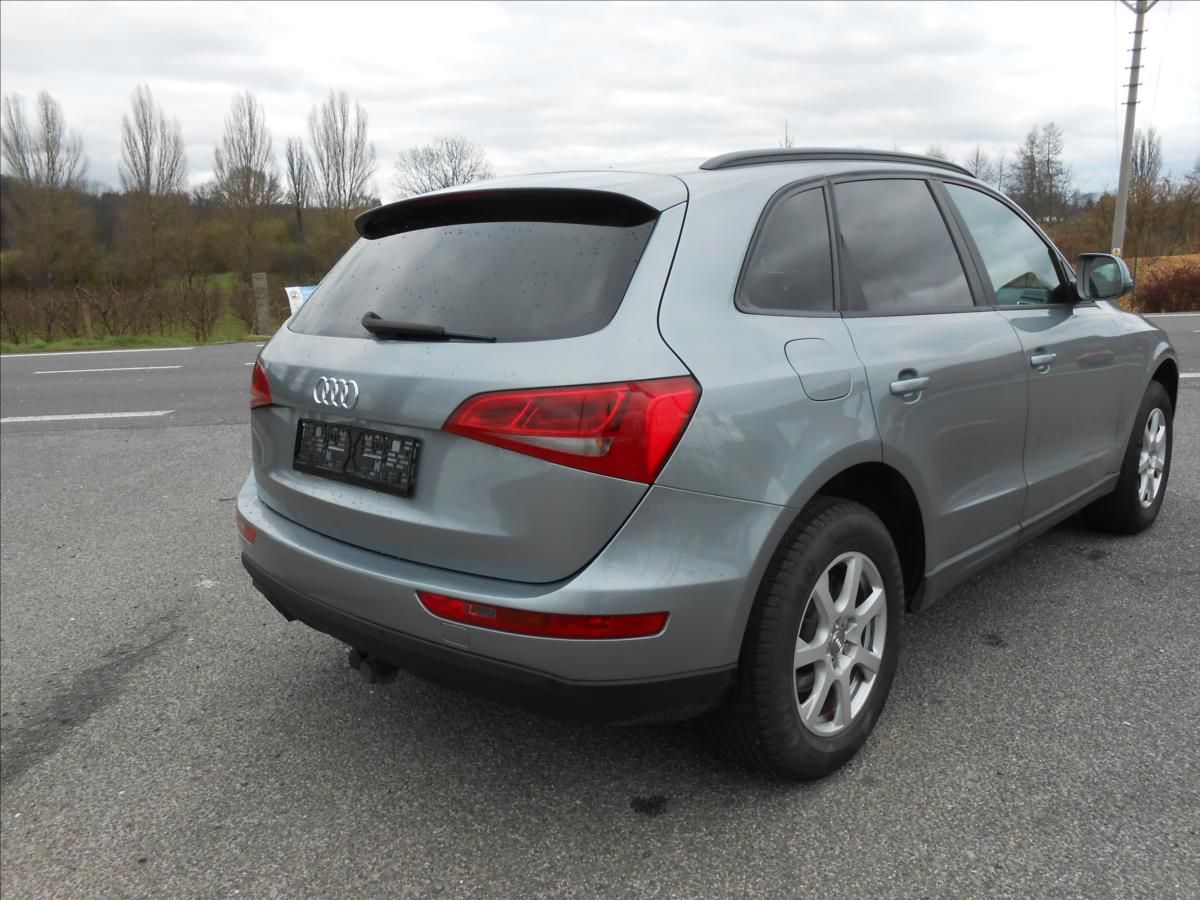 Audi Q5, 2,0 TDI 150 kW  4x4 Serviska - fotka 4