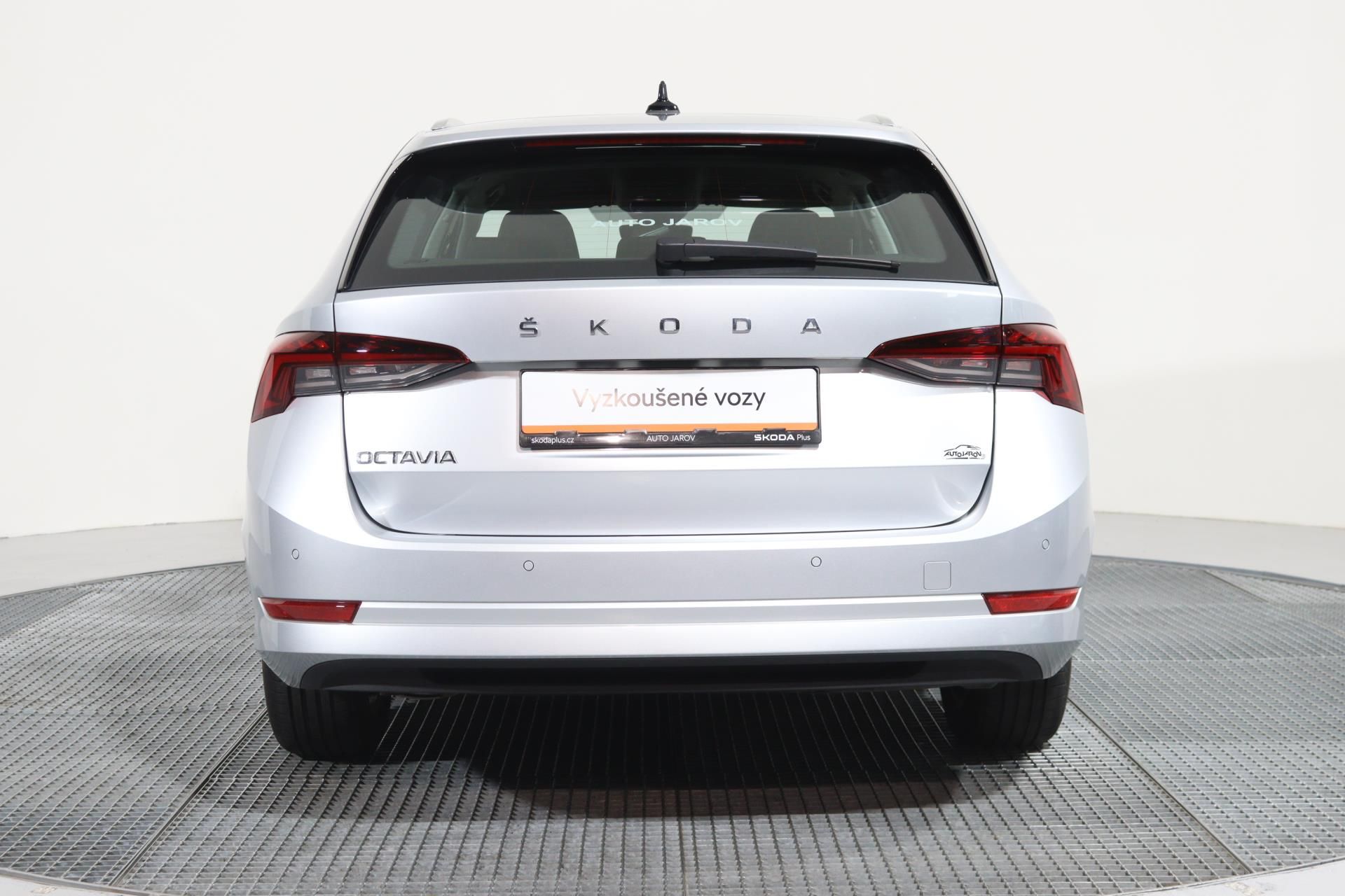 Škoda Octavia, COMBI STYLE 1,5TSI 110kW - fotka 6