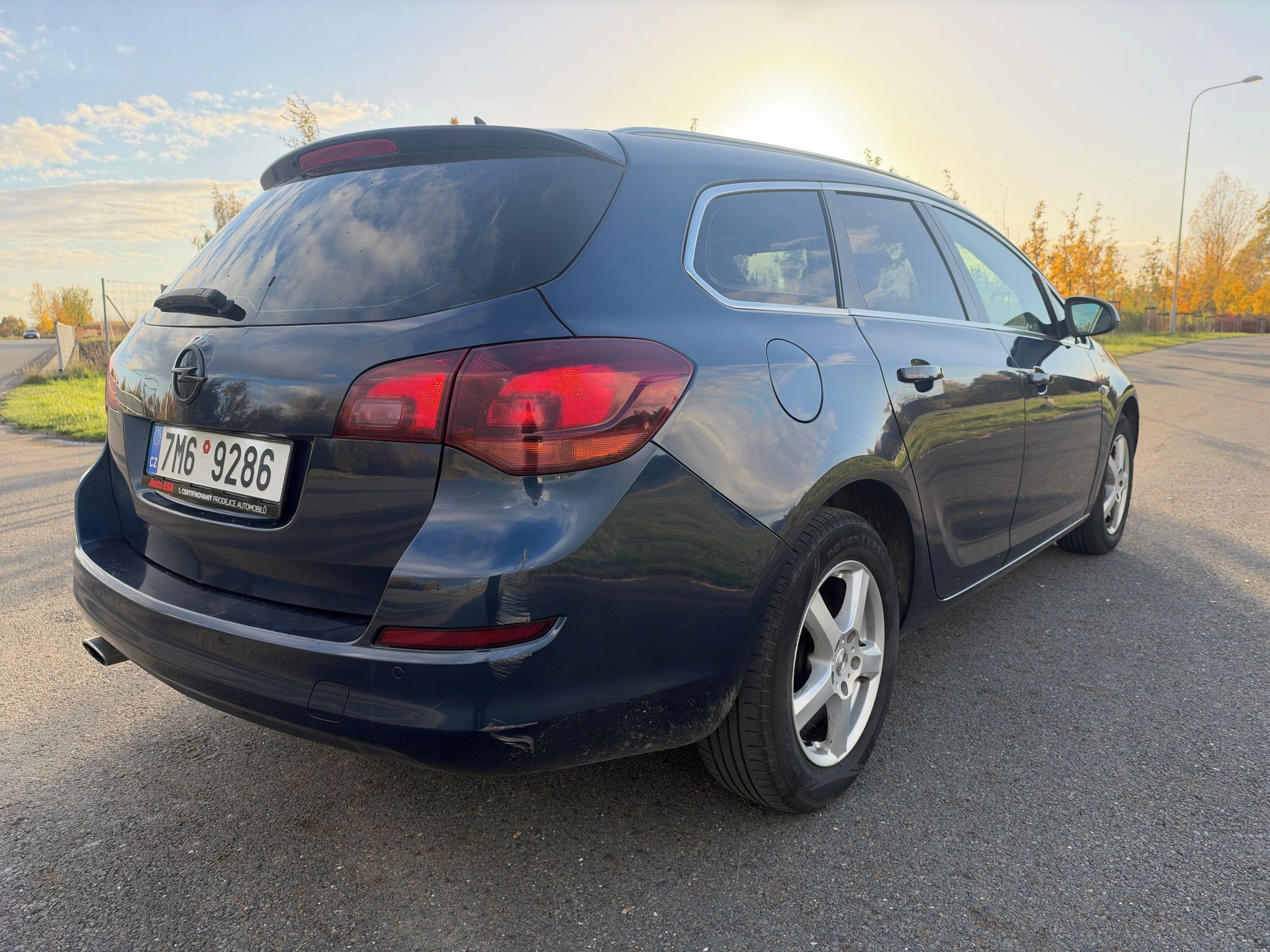 Opel Astra, 2,0 Tdi  121 kW  Sport TOURER - fotka 5