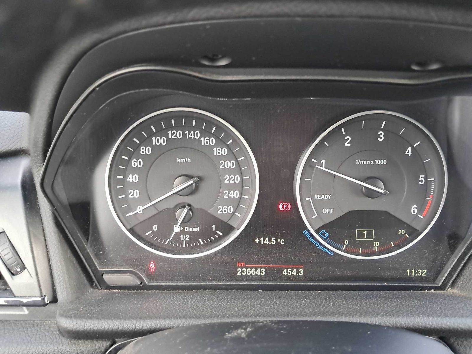 BMW Řada 2, 214d Gran Tourer, Serv.kniha - fotka 3