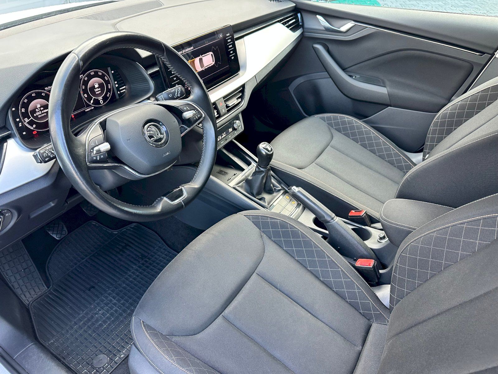 Škoda Scala, 1.6 TDI 85kW Ambition - fotka 6