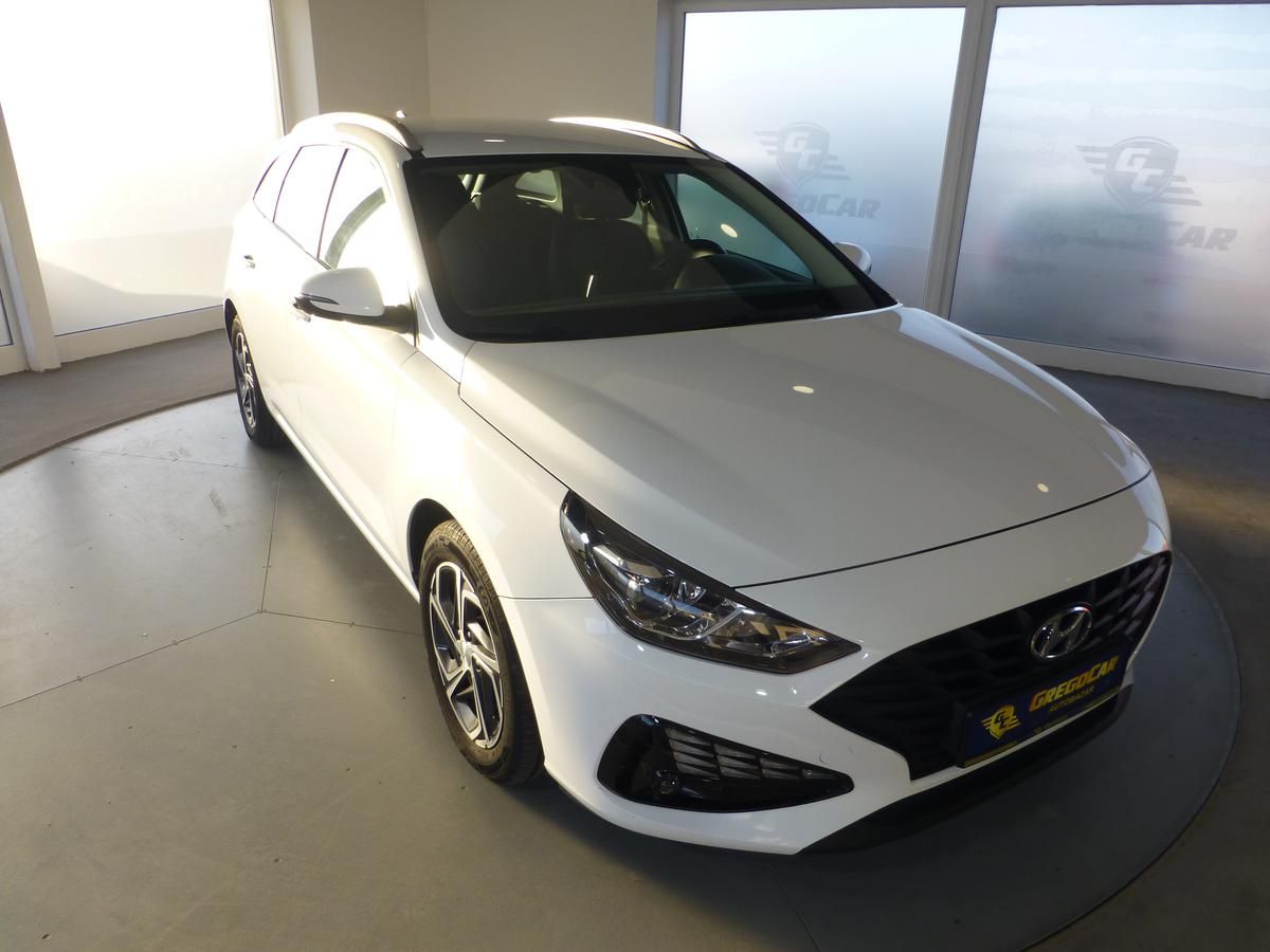 Hyundai i30, 1,6CRDI*ALU*AC**PARK.S**KAMERA - fotka 4