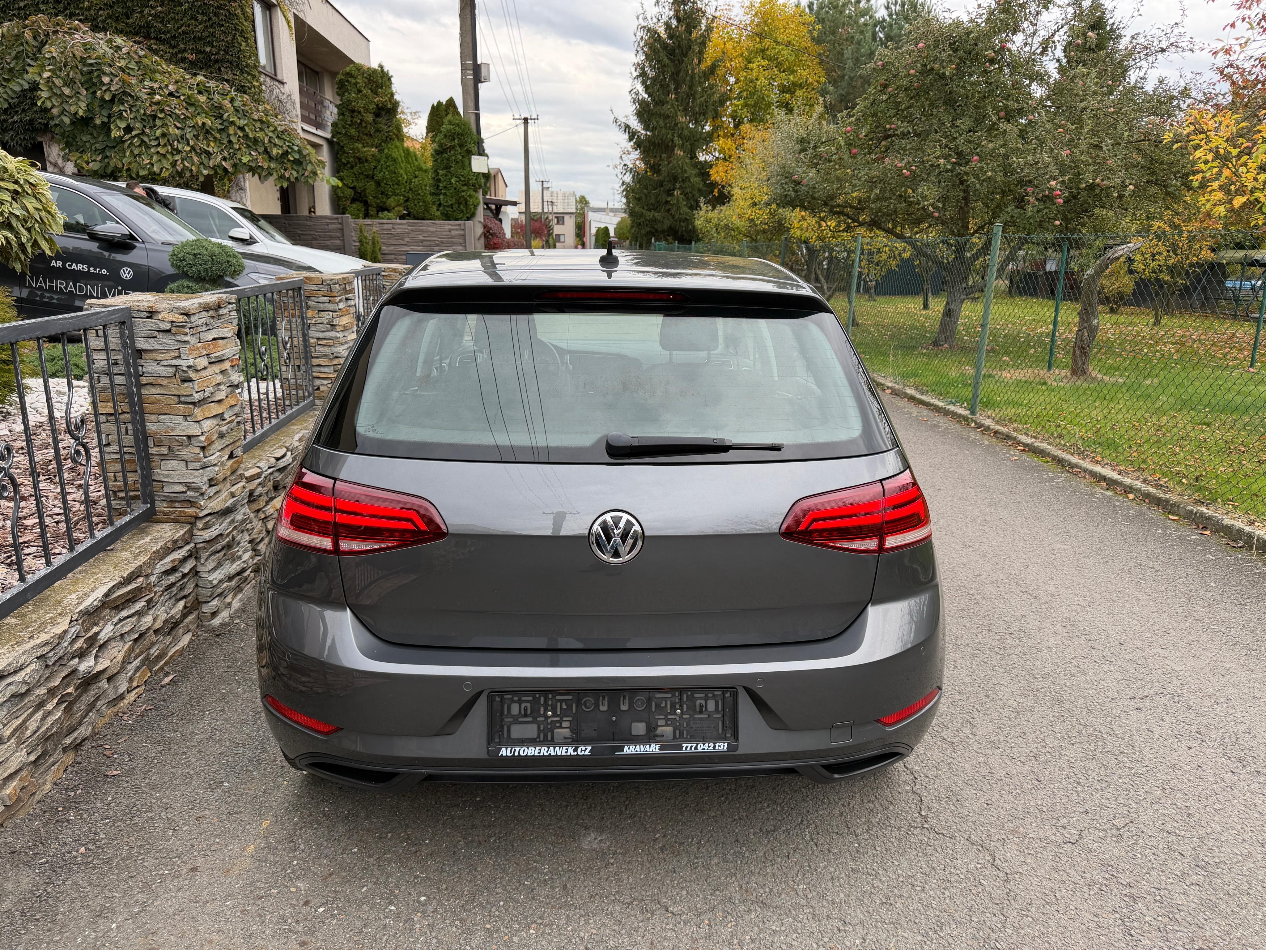 Volkswagen Golf, 1.0 TSI 81KW - fotka 3