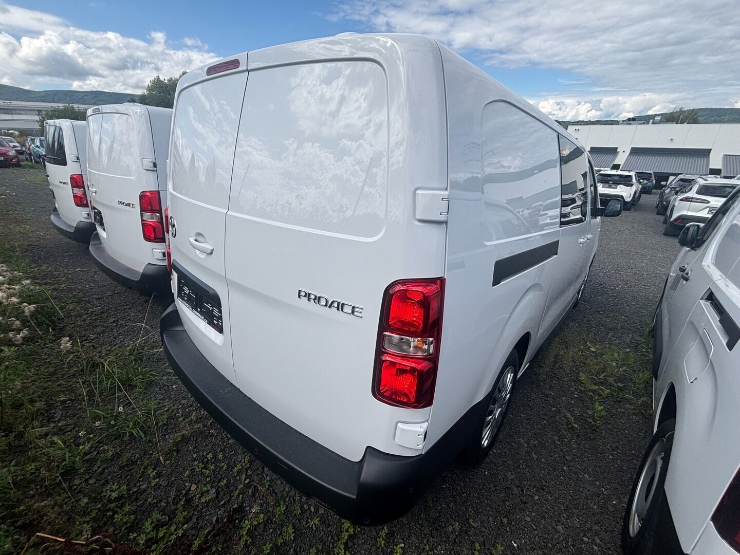 Toyota Proace, 2,2 L2 Crew Cab 6 míst - fotka 5