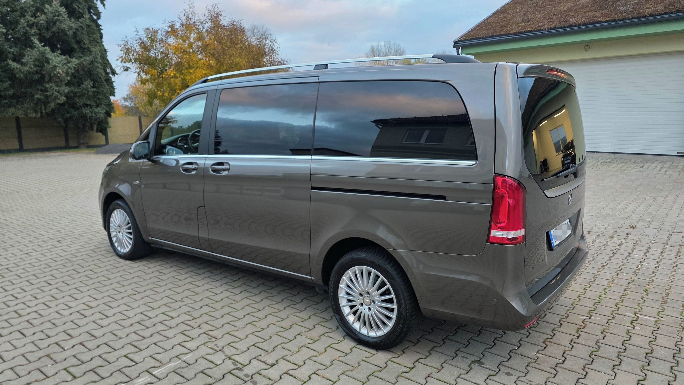 Mercedes-Benz Třídy V, 7 míst, první majitel - fotka 2