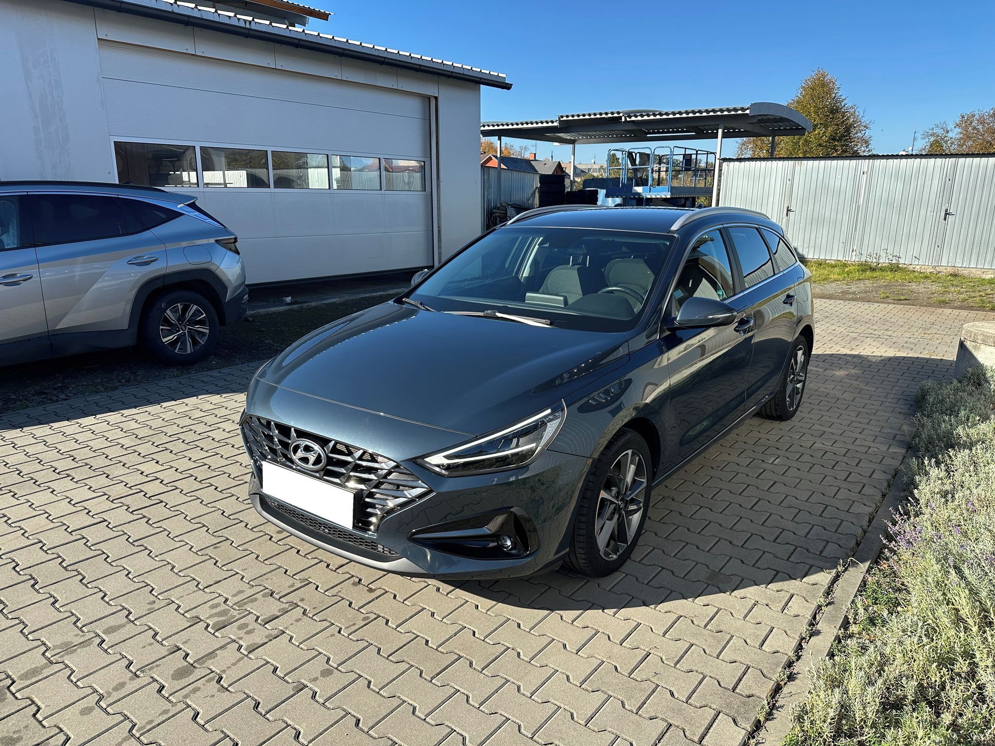Hyundai i30, 1.5i 81 kW STYLE - fotka 3