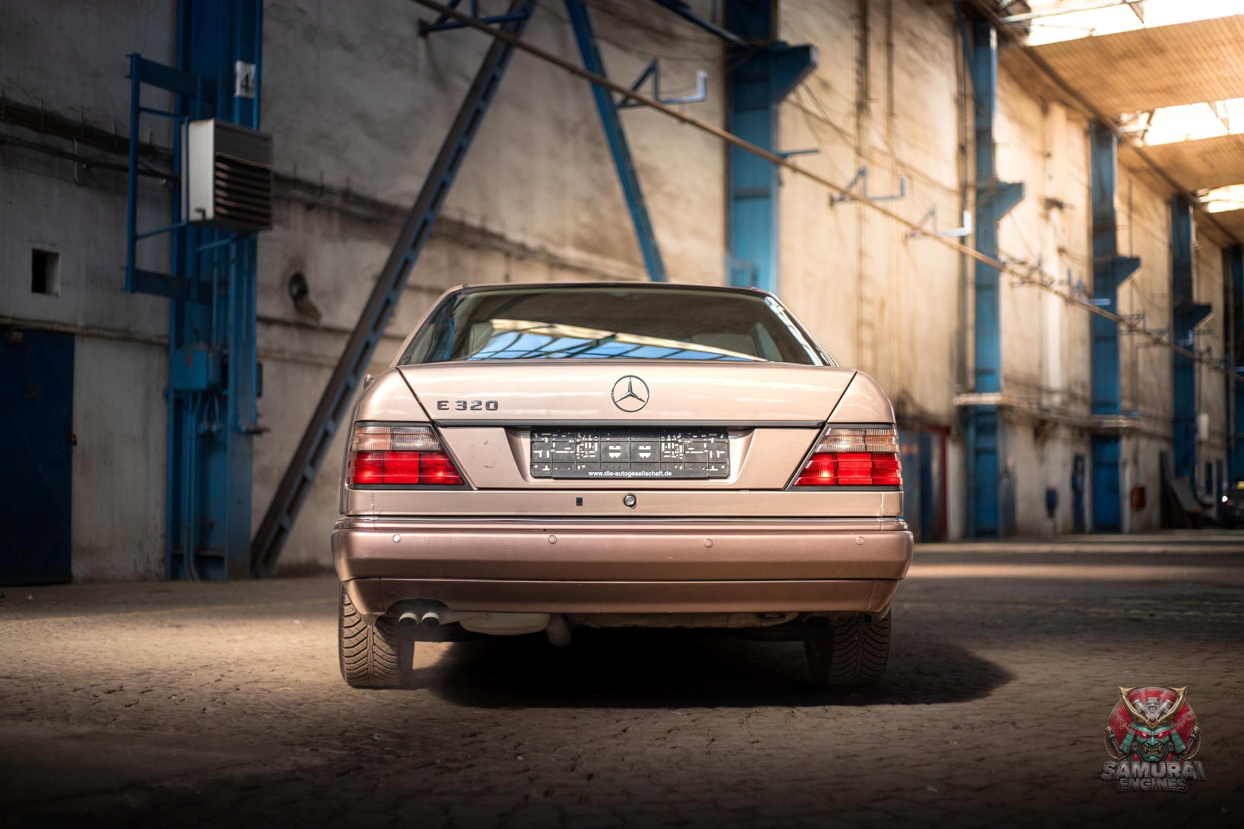Mercedes-Benz Třídy E, Mercedes-Benz E320 Coupé 1994 - fotka 6